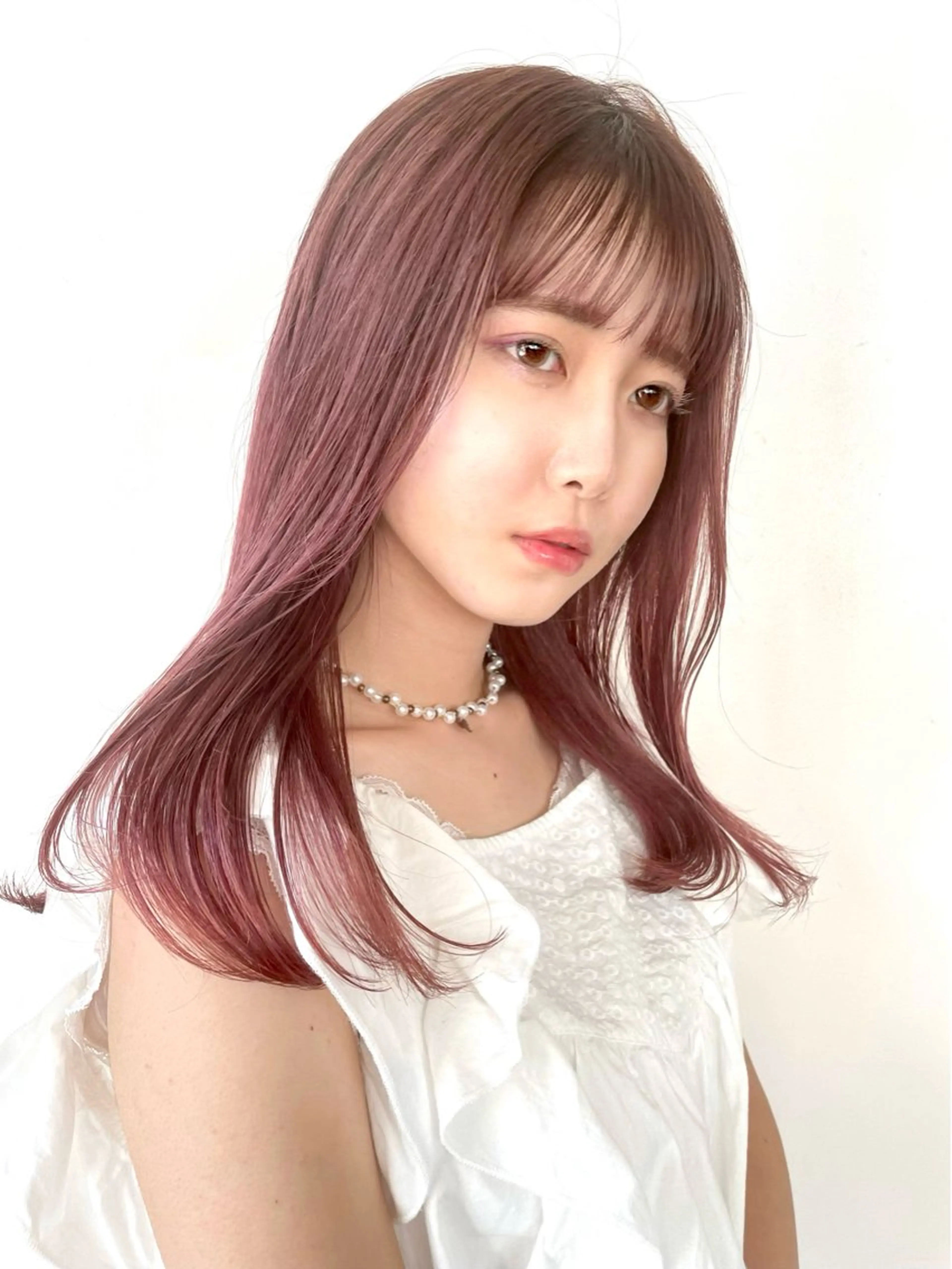 セミロング カラー ブリーチ 高リピート/レイヤー 骨格似合わせ/色持ちのヘアスタイル