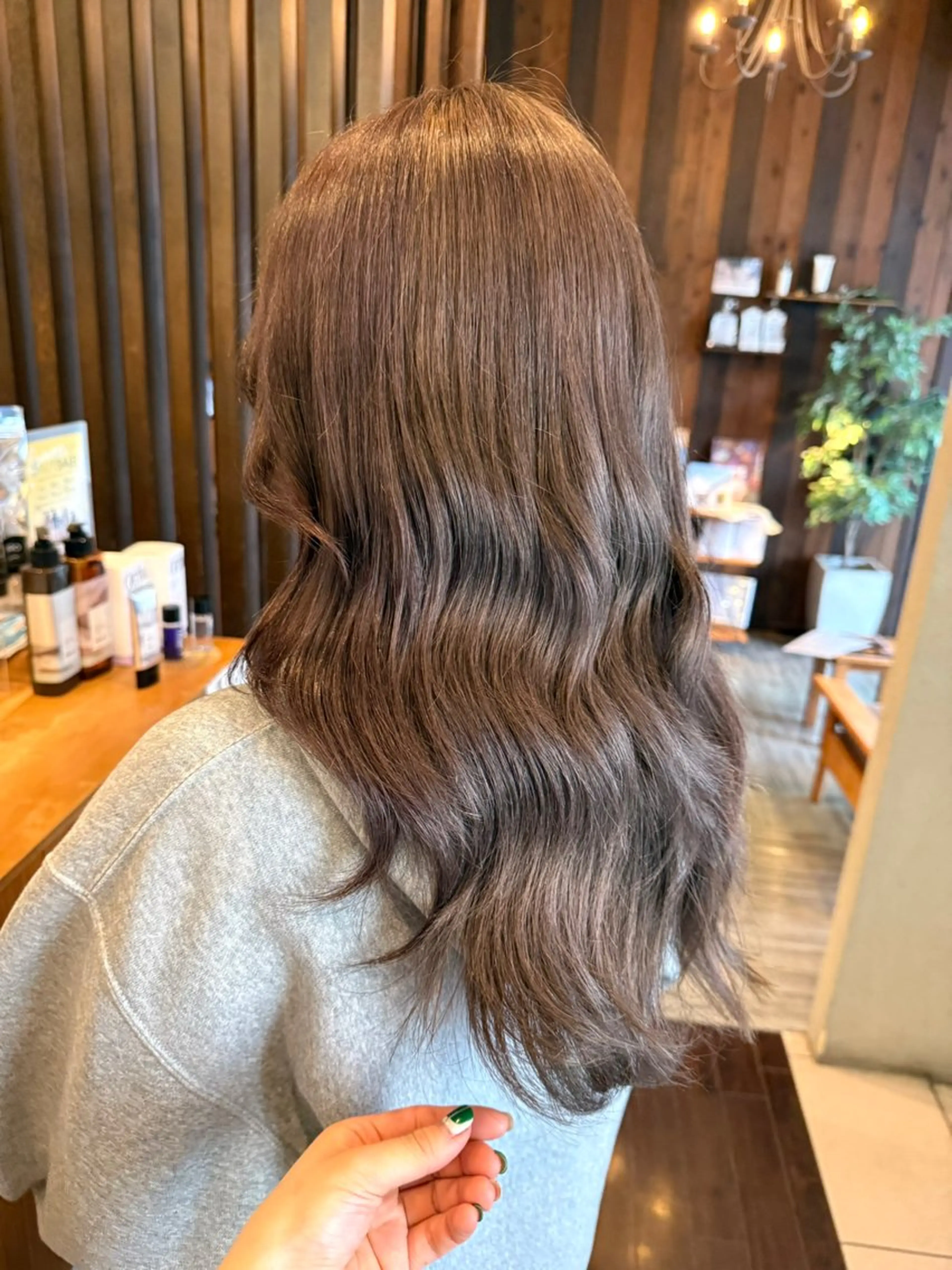 セミロング カラー ブラウンカラー ショコラブラウン カット ヘアカラー BRANCHÉ小牧/ 西尾 美月のヘアスタイル