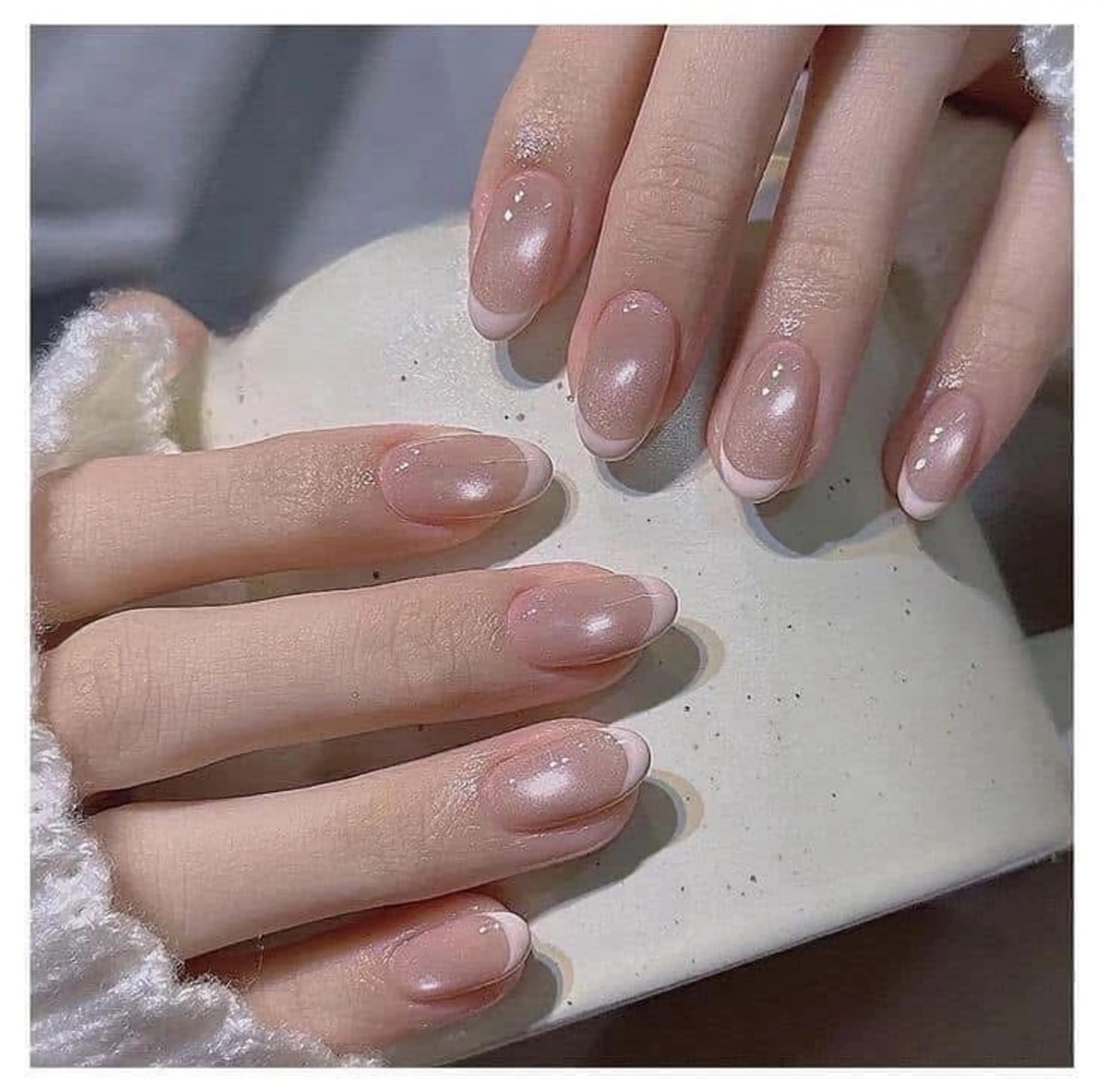 ネイル チークネイル フレンチネイル グラデーション キラキラネイル 韓国ネイル ハンドネイル Minette nailHuongのネイルデザイン