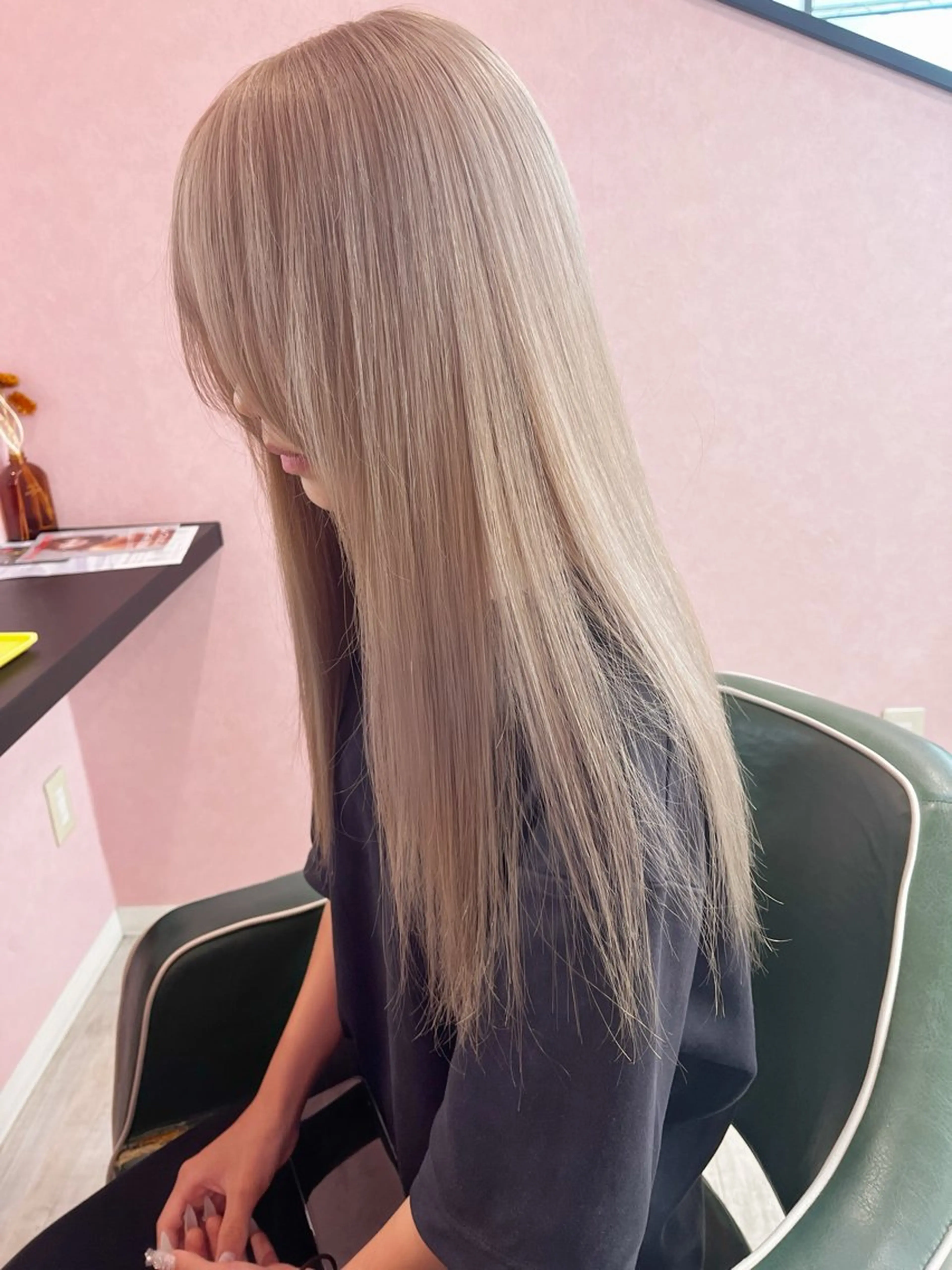 ロング カラー ブリーチ force hair所属・🫧富田 苑実🫧のヘアスタイル