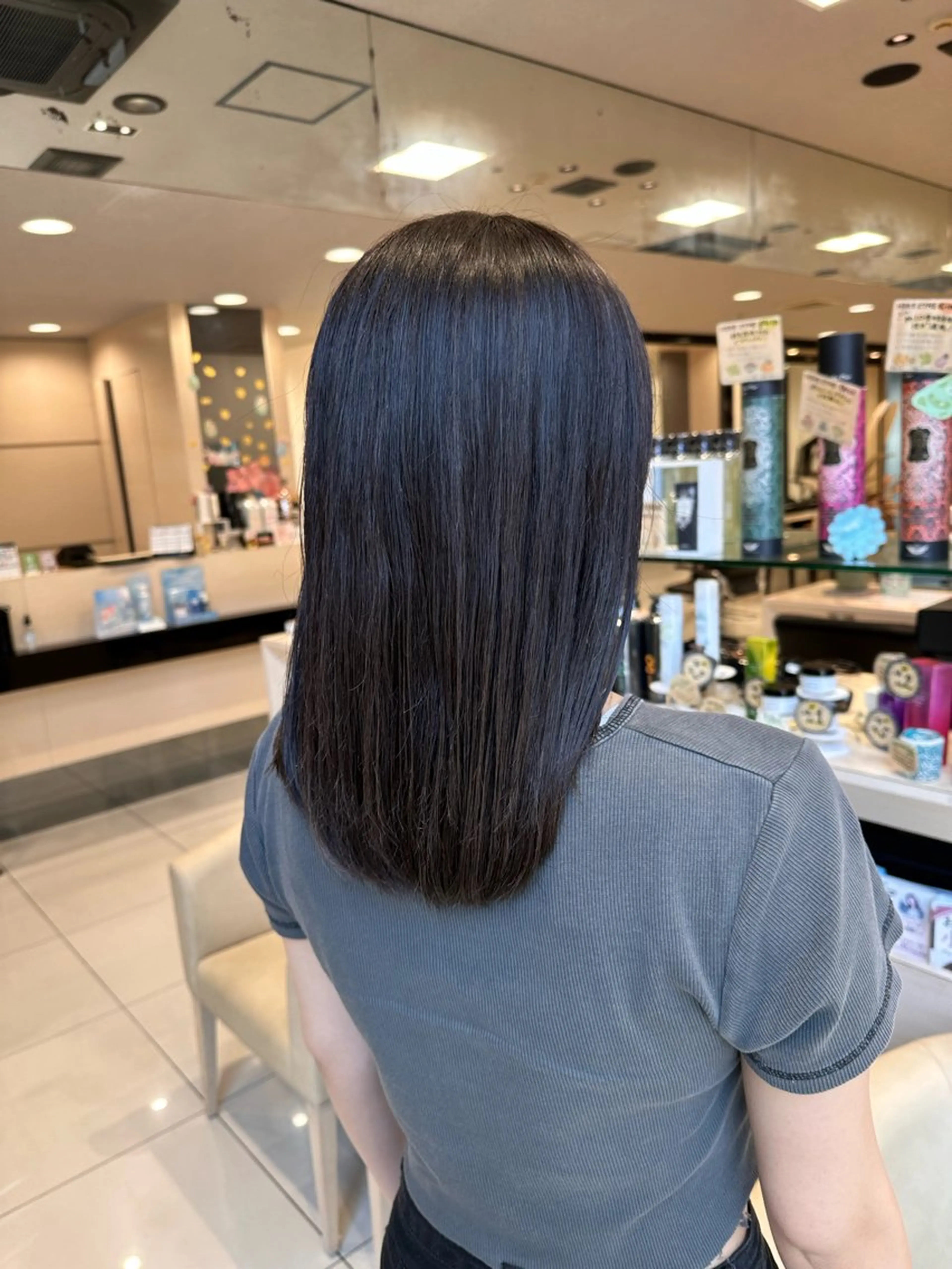 セミロング カラー ハイライトカラー シルバー ハイライト ヘアカラー クロスパーマ/うる艶 カラー/Kurumiのヘアスタイル