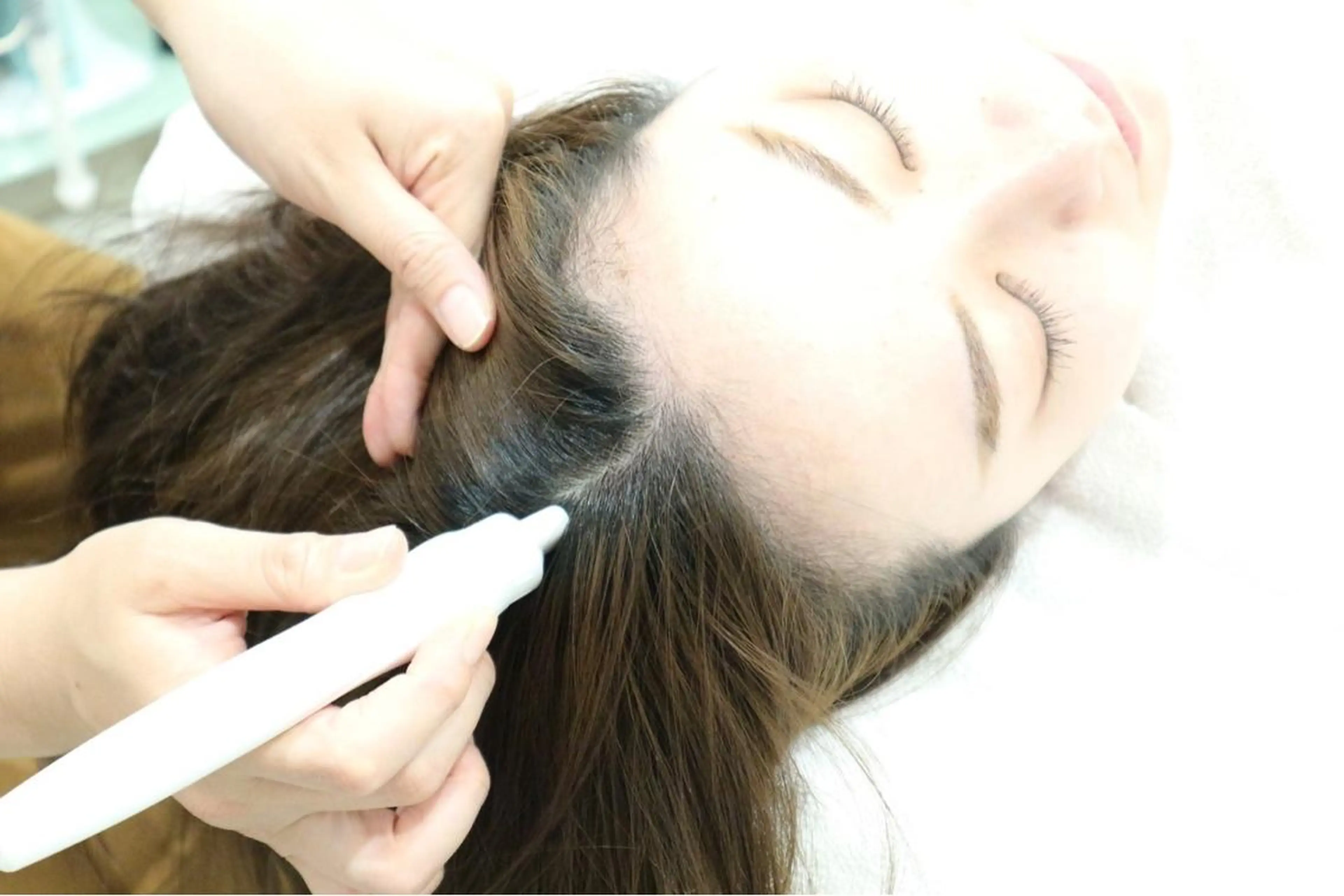 ドライヘッドスパ(ハイドロ毛穴洗浄＋ヘッドマッサージの写真