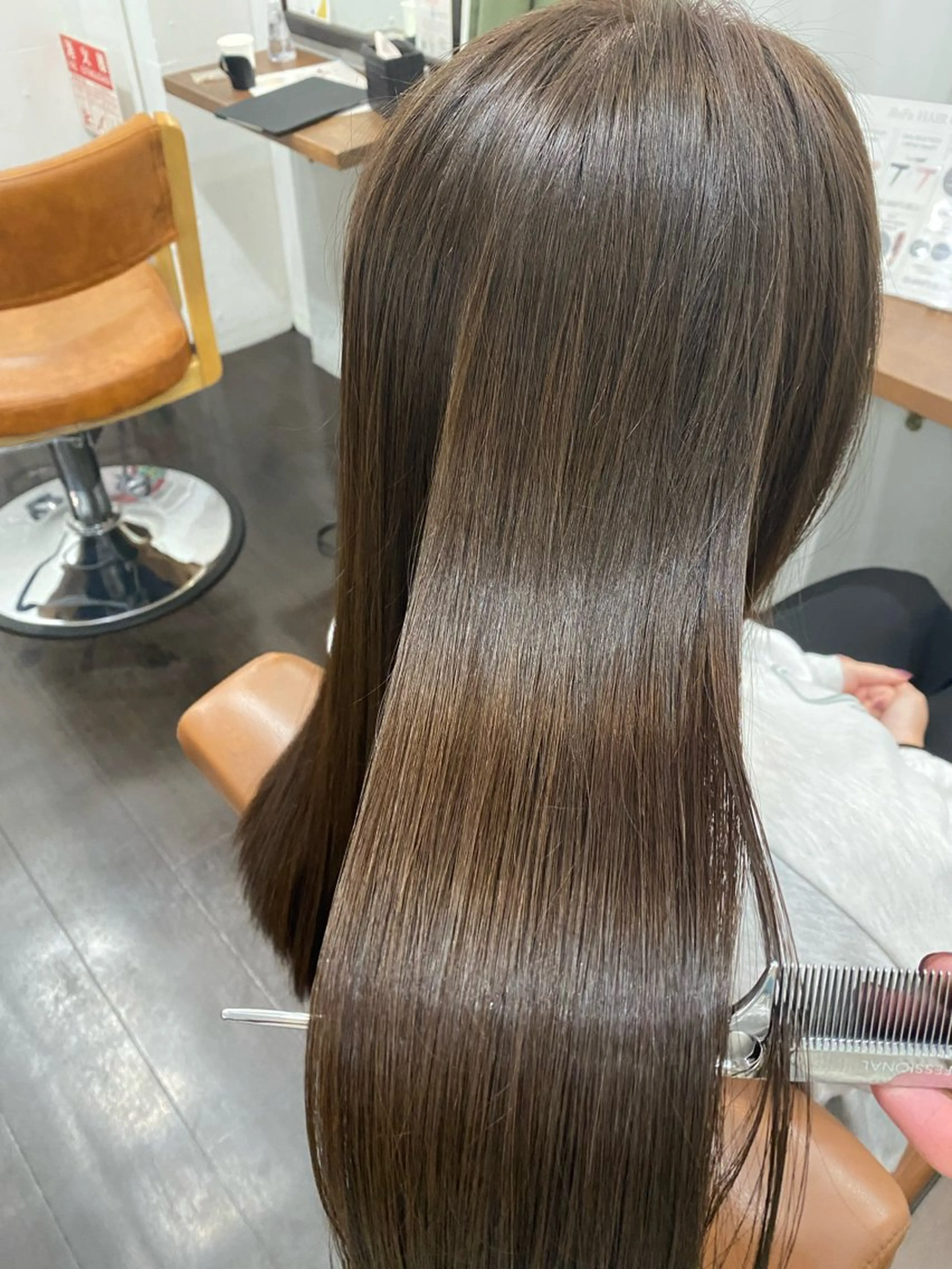 ロング トリートメント クリスマス 透明感カラー名駅 名駅みゆのヘアスタイル