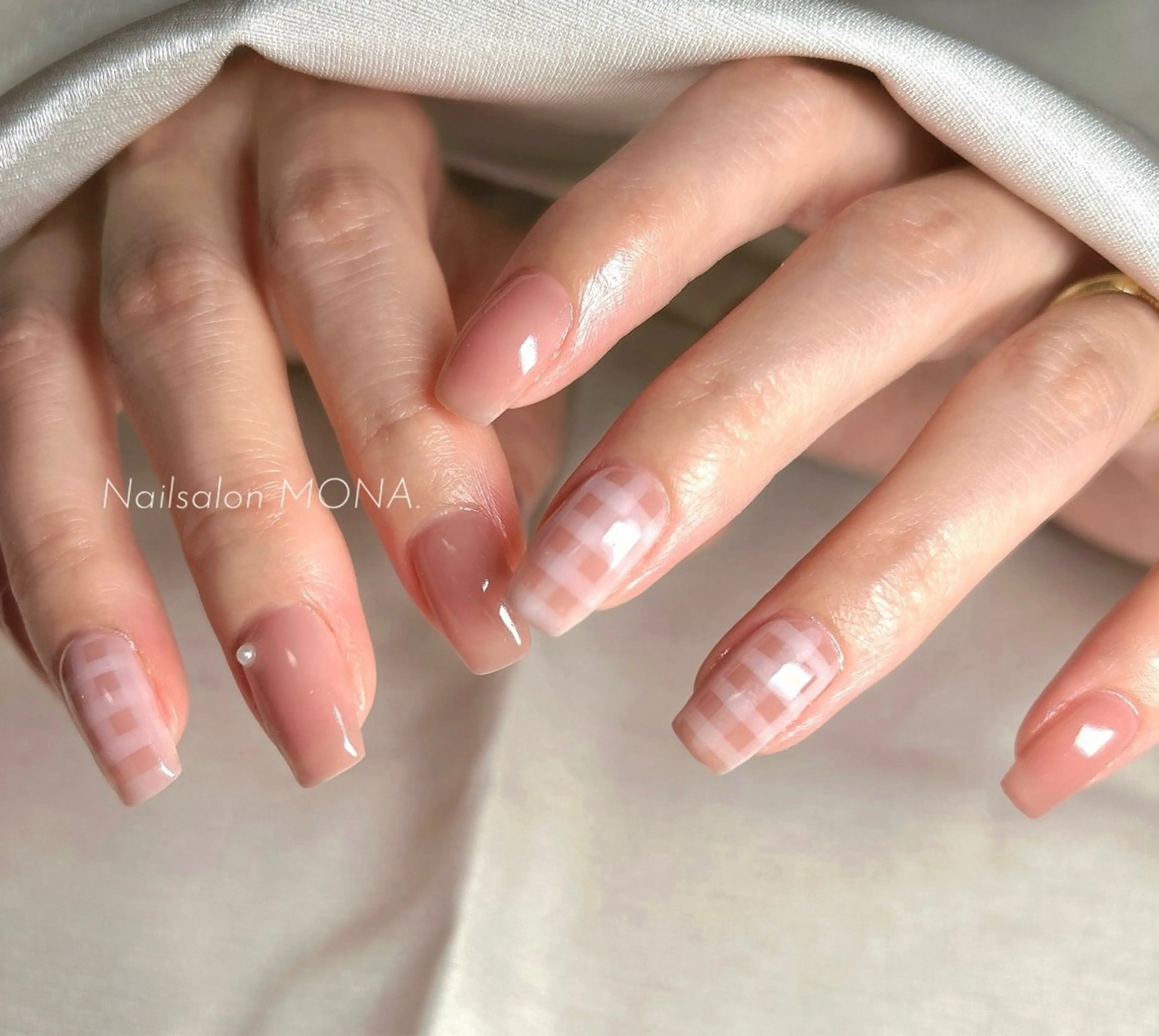 ネイル ジェルネイル パラジェル ハンドネイル Nailsalon MONA.のネイルデザイン