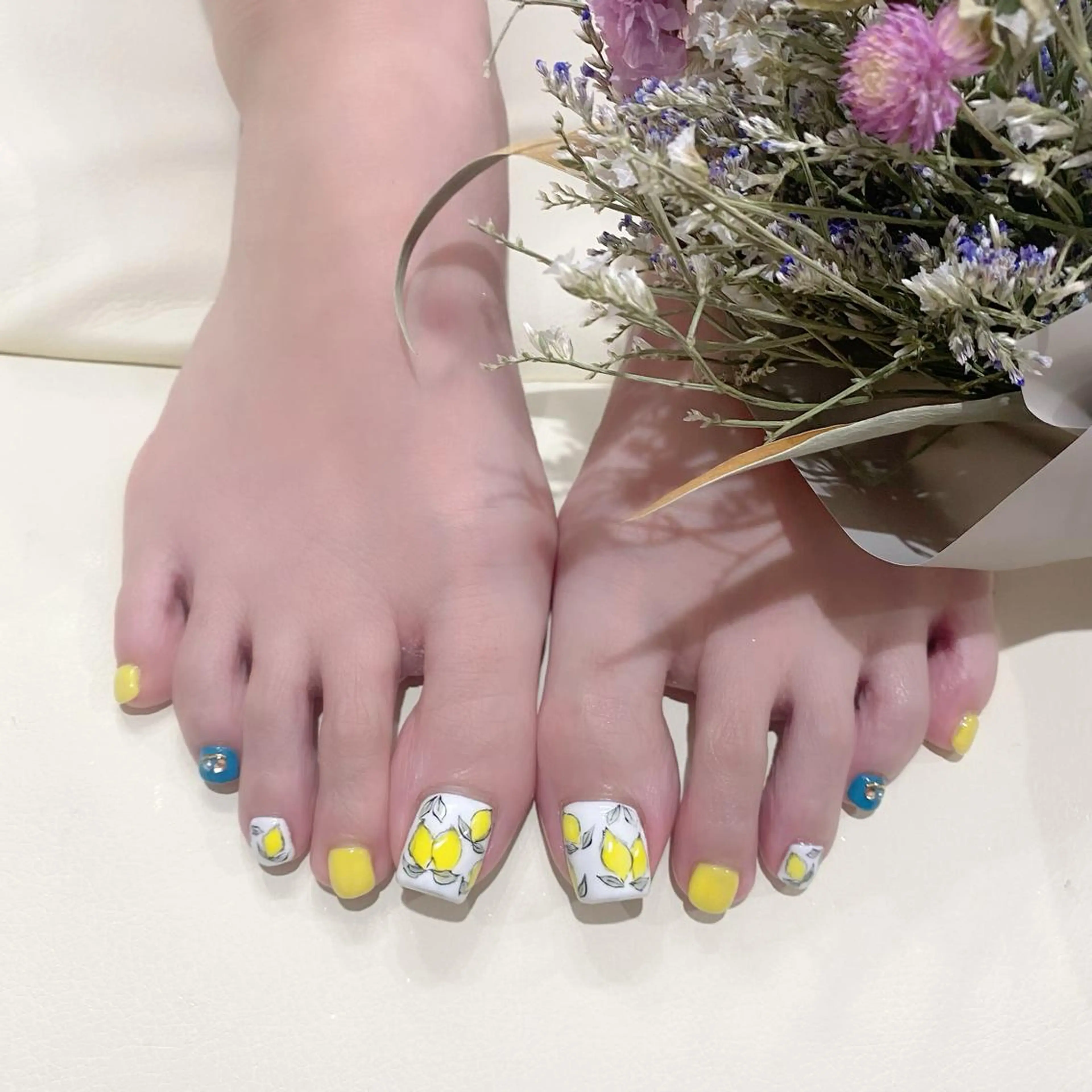 ショート カラー パーマ ヘアアレンジ メンズ キッズ ネイル マツエク・マツパ アイブロウ アートネイル フットネイル 夏ネイル フットネイル Salon Ｋのネイルデザイン