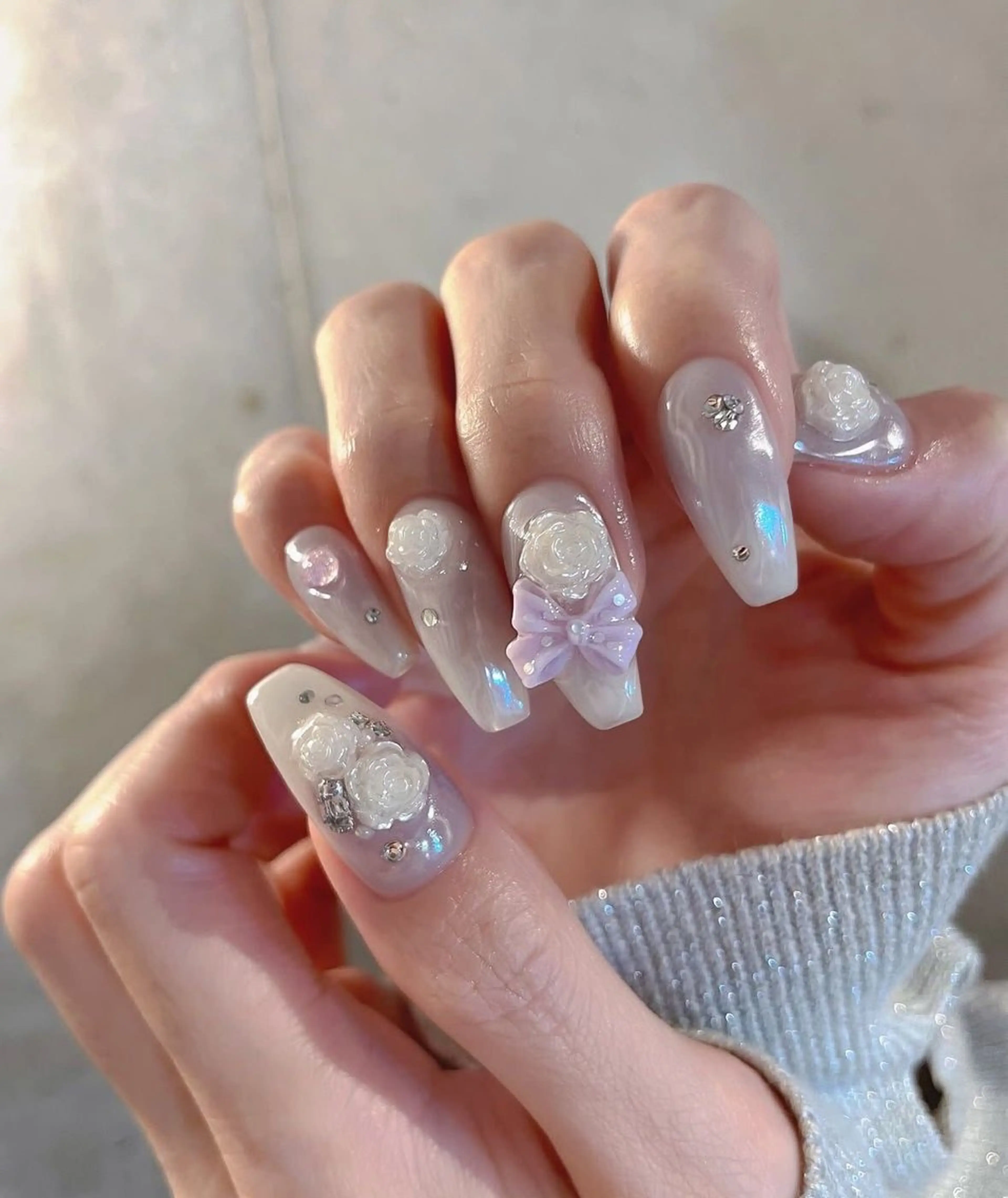 ネイル グラデーション ラメ(グリッター) マグネットネイル ミラーネイル ニュアンスネイル ハンドネイル Lumi de nails所属・Lumi de nailsのネイルデザイン