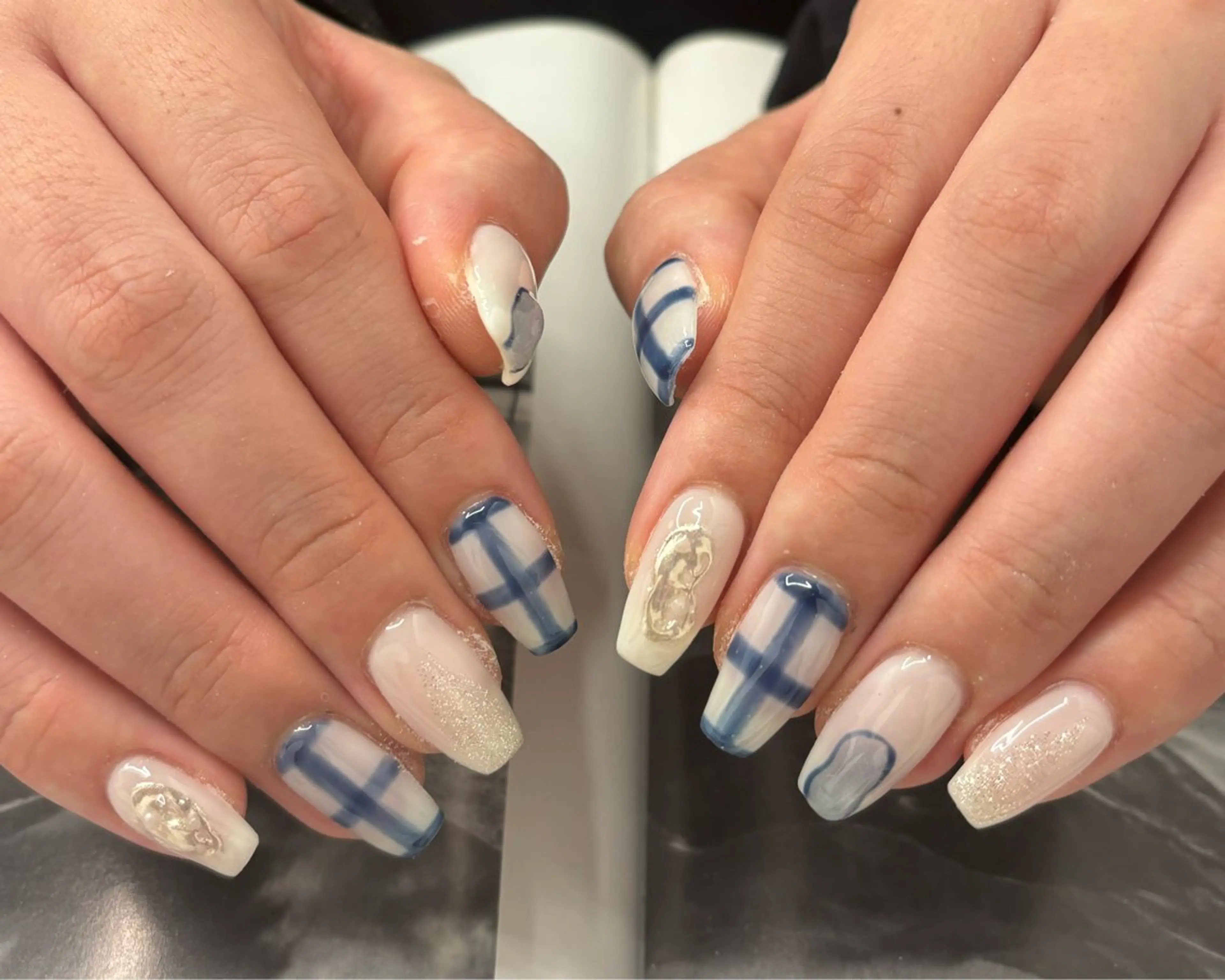 ネイル 持ち込み ハンドネイル era Sahoのネイルデザイン