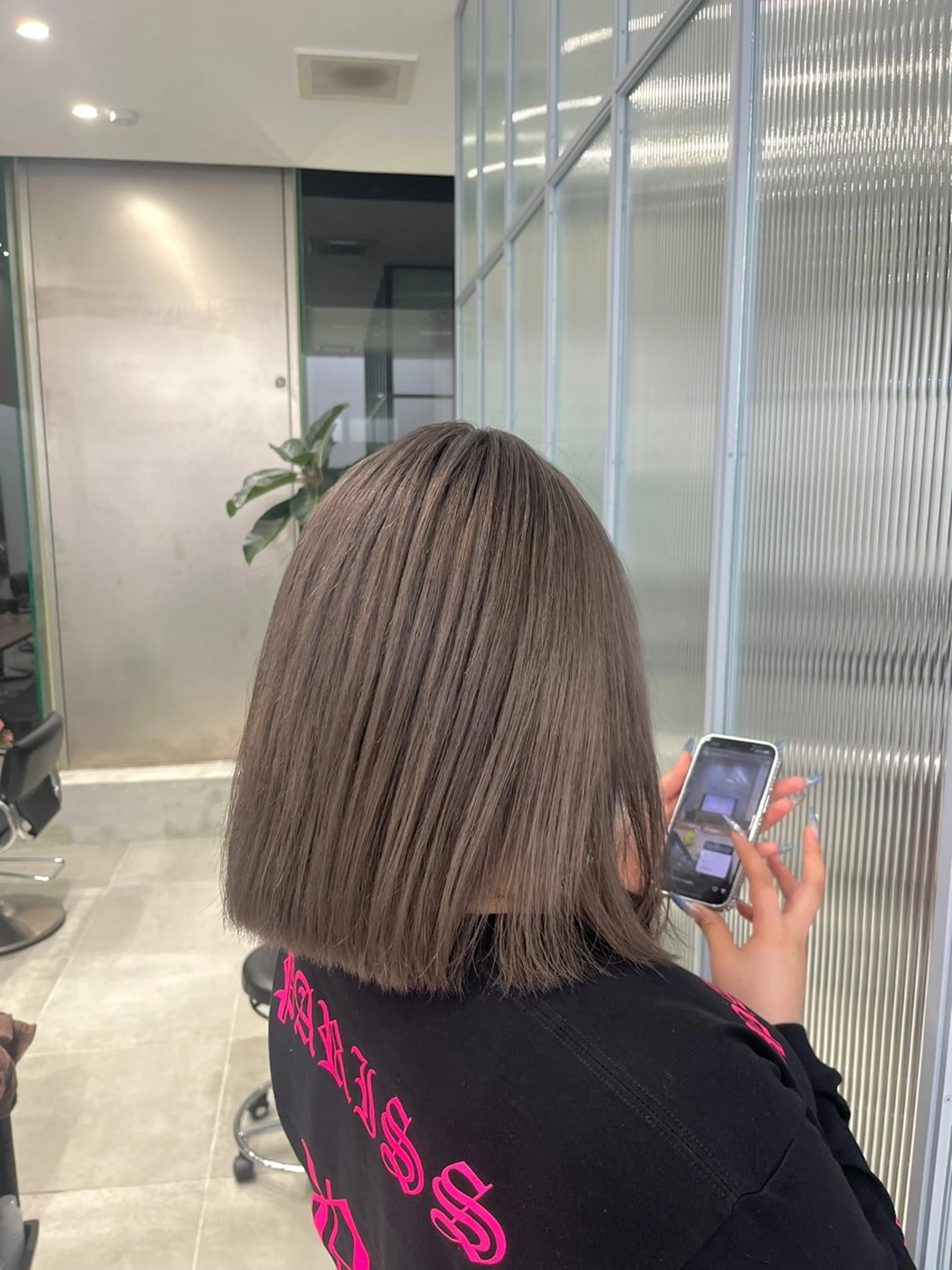 ミディアム カラー 愛 斗のヘアスタイル