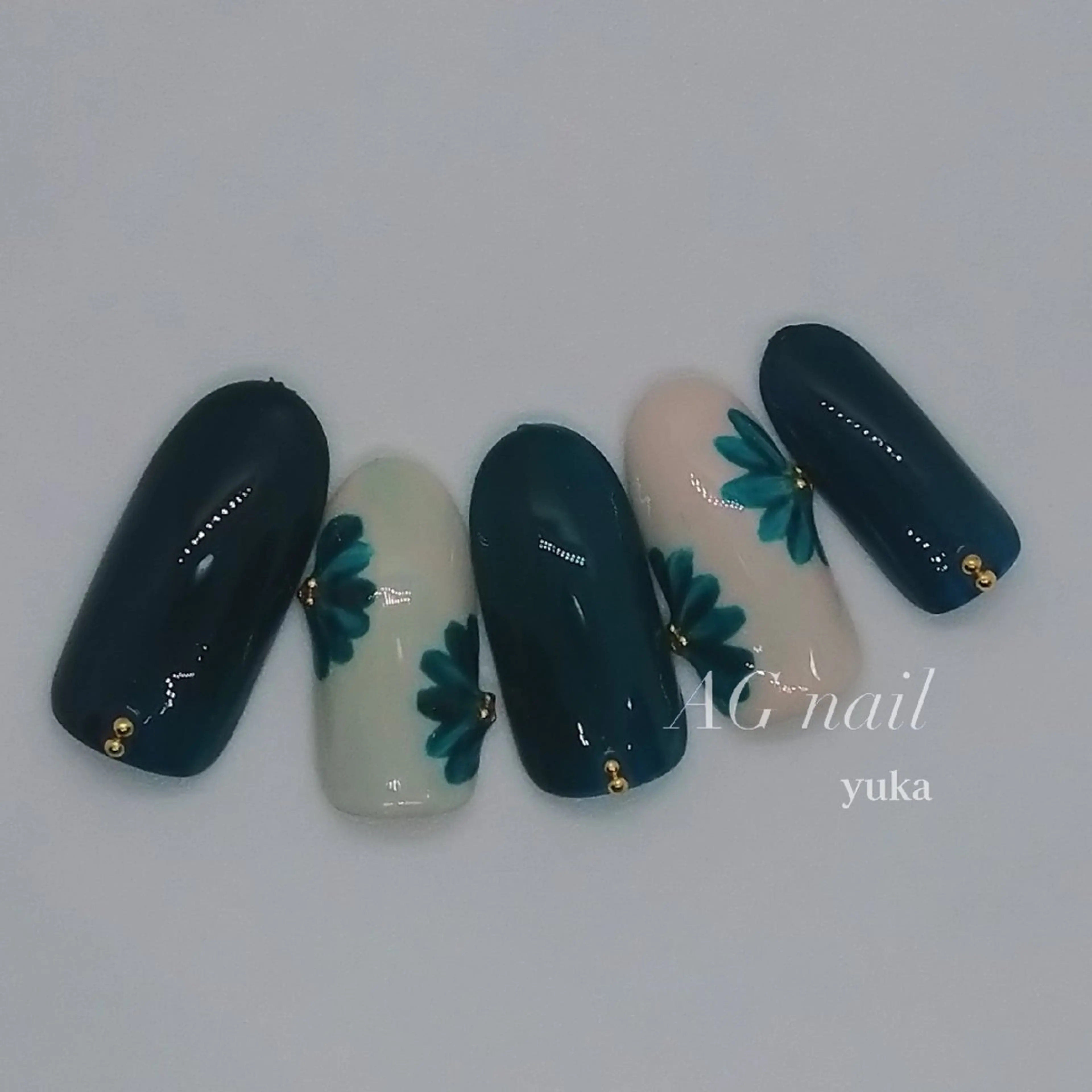 ネイル ハンドネイル AG nail 〚　yuka　〛のネイルデザイン