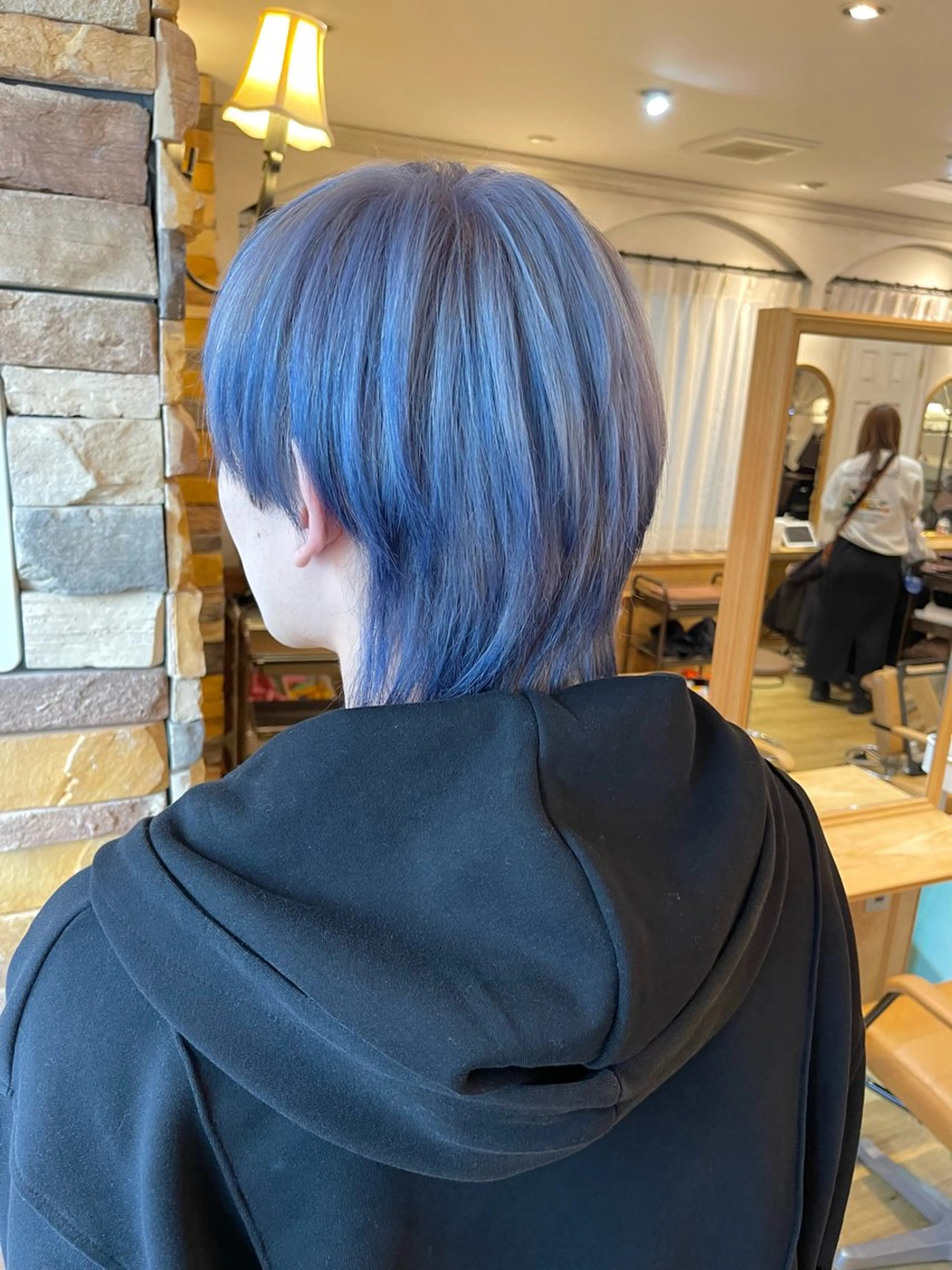 ショート カラー ブリーチ シルバー 🌸shuka/艶髪 新宿三丁目🌸のヘアスタイル