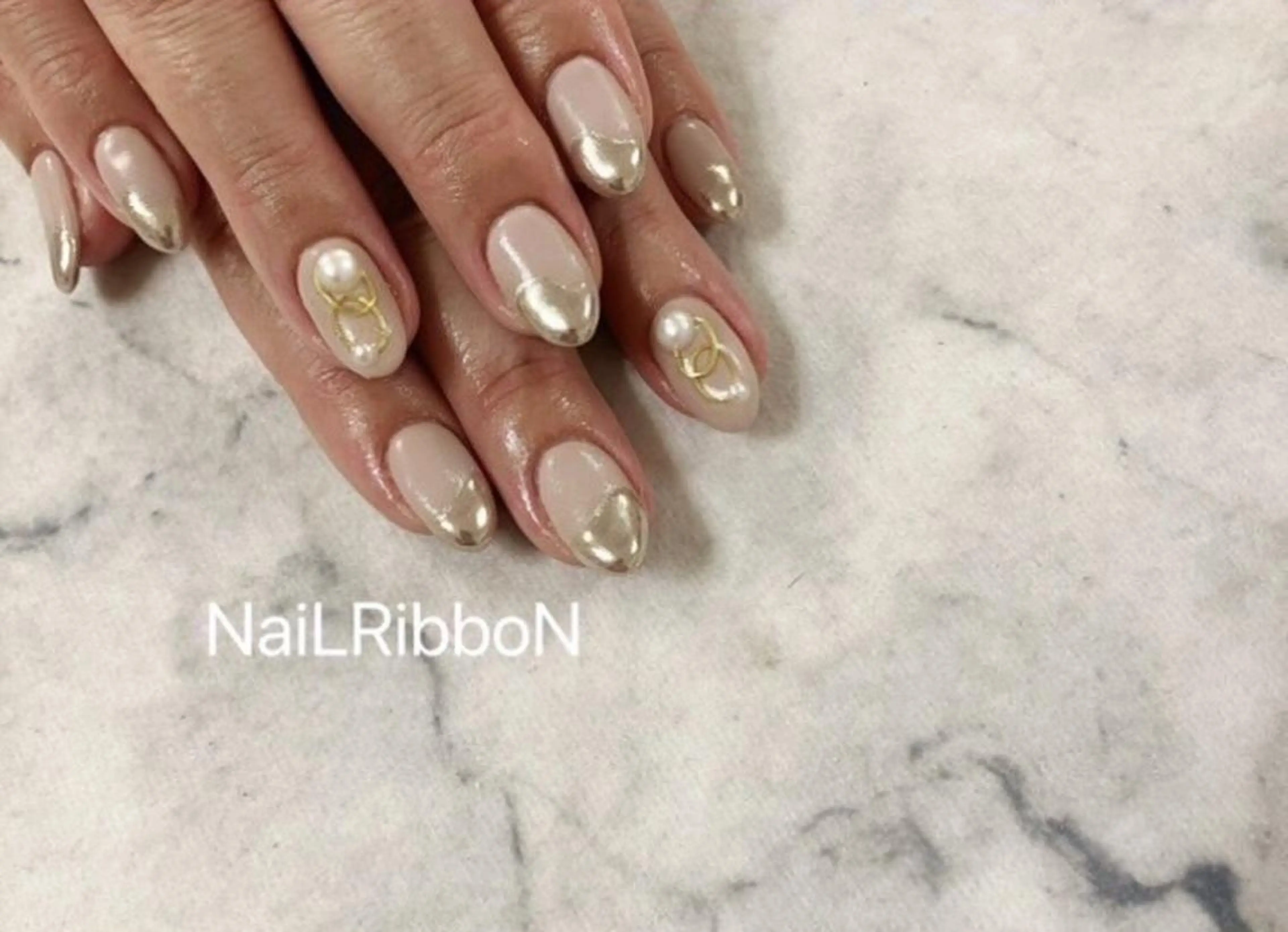 ネイル SWAMP nails所属・🎀ネイルサロン RIRI🎀のネイルデザイン