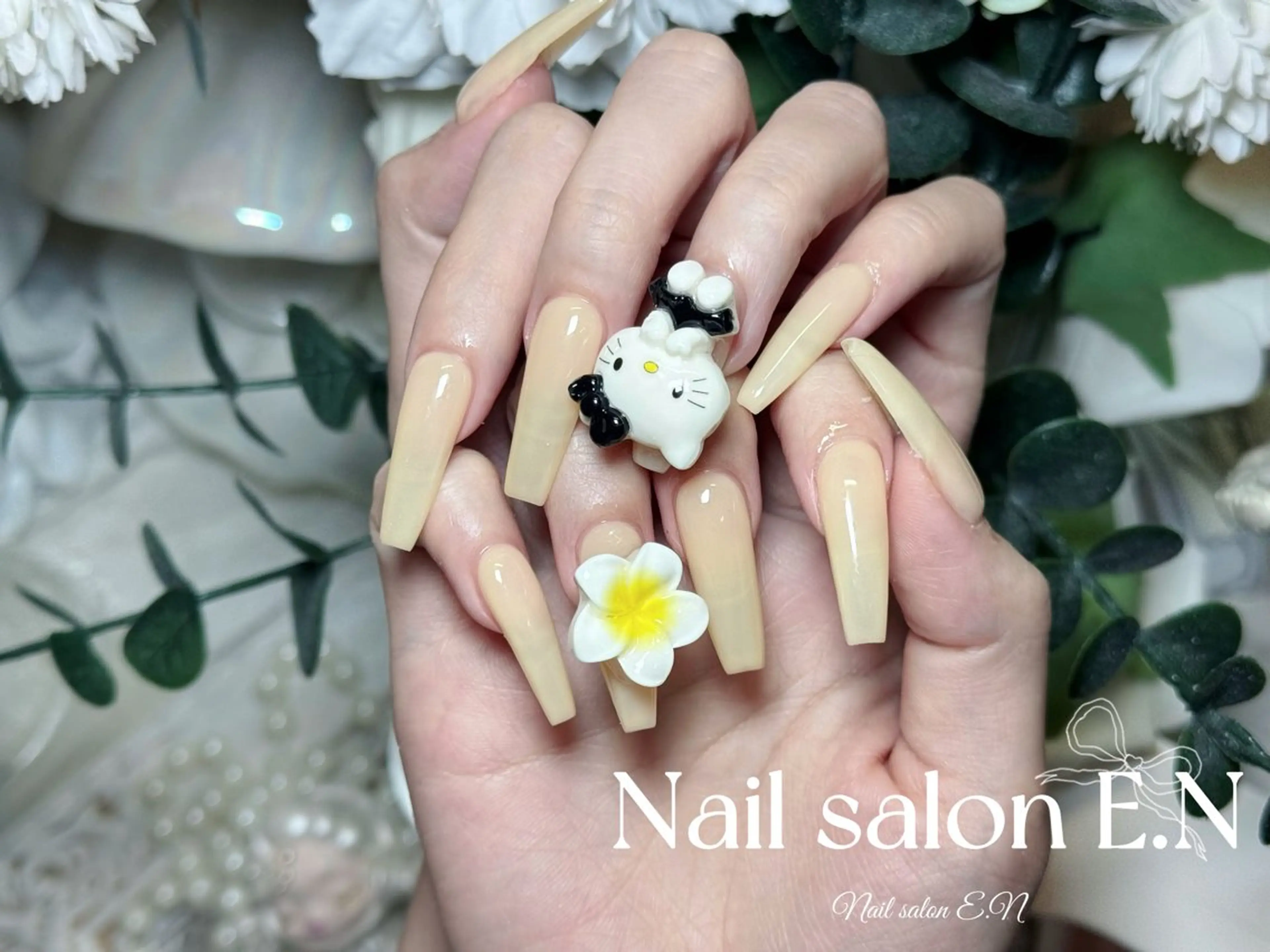 ネイル アートネイル オーロラネイル ブラウン クリアネイル フレンチネイル ハンドネイル E.N🦋 長さ出し/持ち込みのネイルデザイン