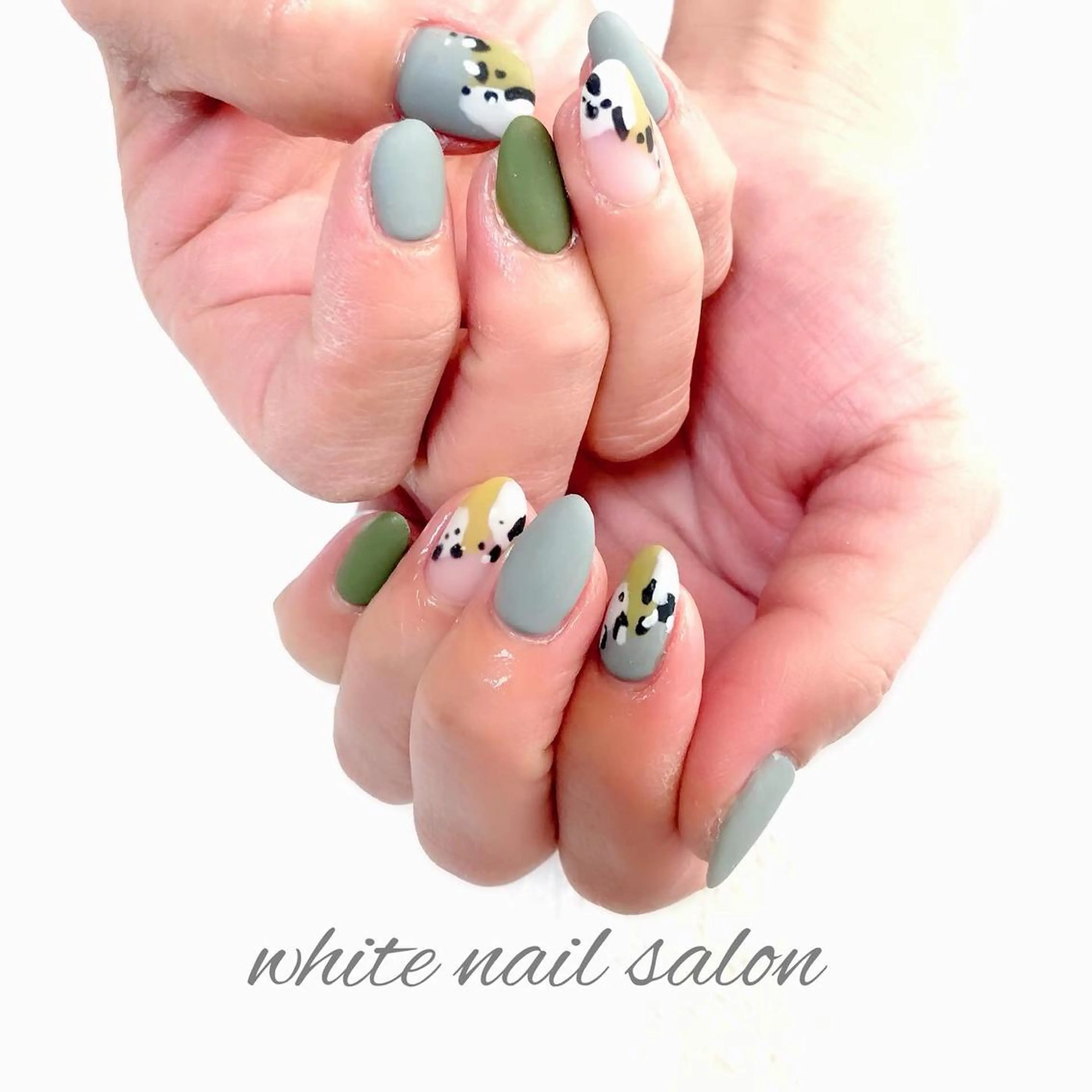 ネイル ジェルネイル ハードジェル 持ち込み ソフトジェル ハンドネイル white nail salonのネイルデザイン
