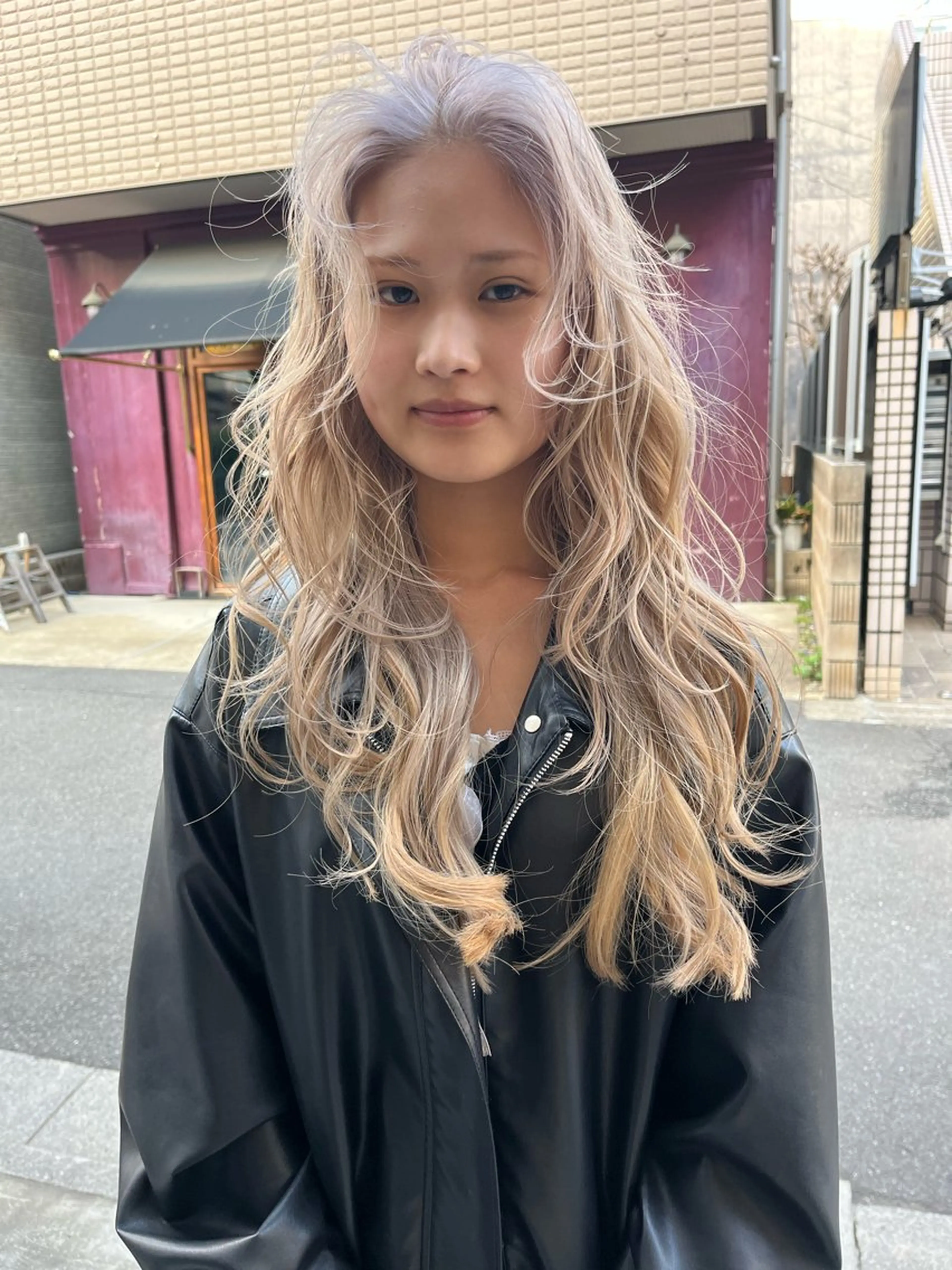 ロング カラー ヘアアレンジ ヘアカラー トリートメント ハイトーン/美髪矯正 🍃大江拓実のヘアスタイル