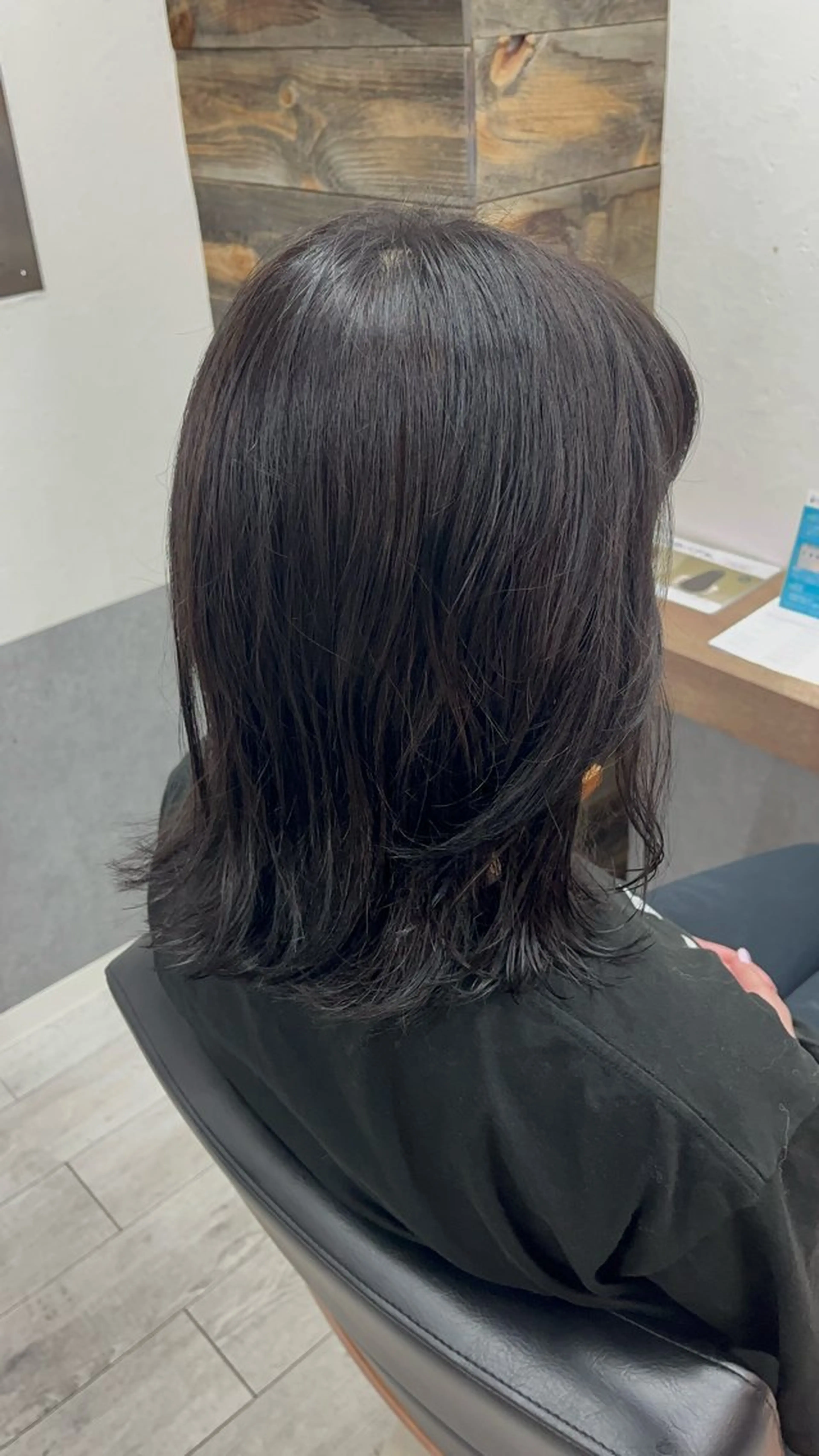 ミディアム カラー グレージュ ラベンダーカラー ラベンダーグレージュ ラベンダーグレー ヘアカラー アイバ シュンのヘアスタイル