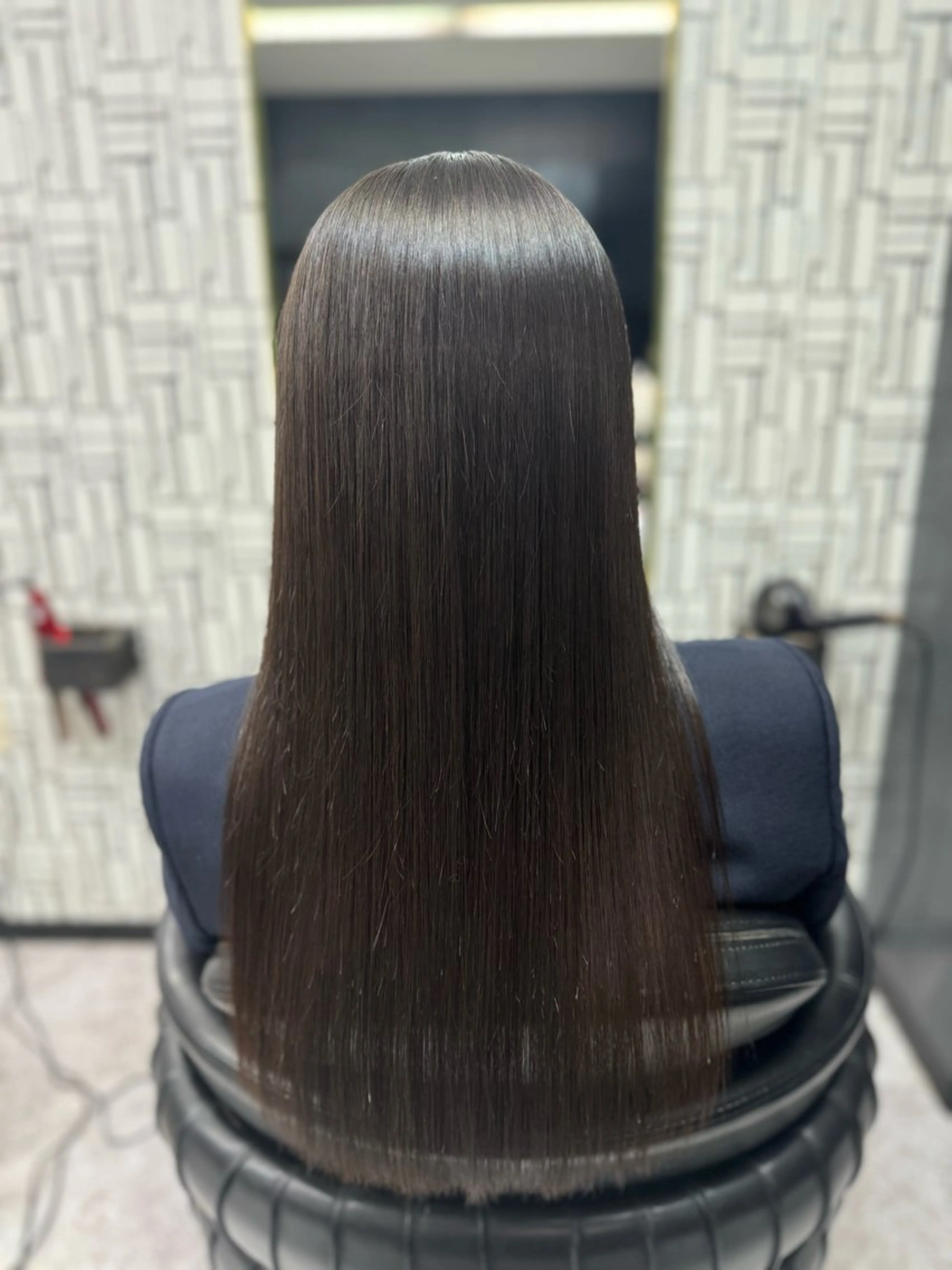 ロング ロング 縮毛矯正 カット 縮毛矯正 トリートメント 篠原 侑作のヘアスタイル