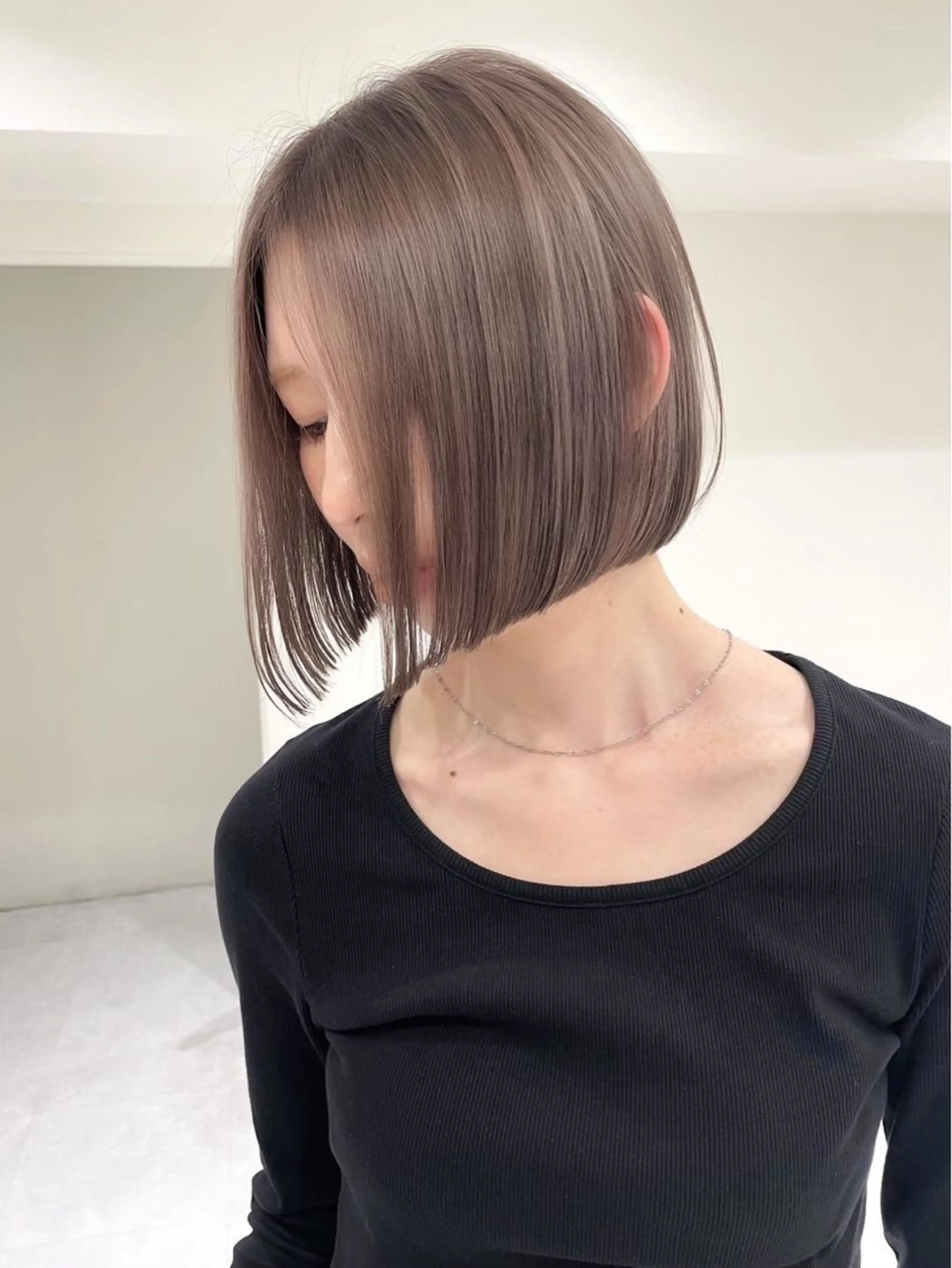 ショート ボブ 艶髪ハイトーン 💎凜💎のヘアスタイル