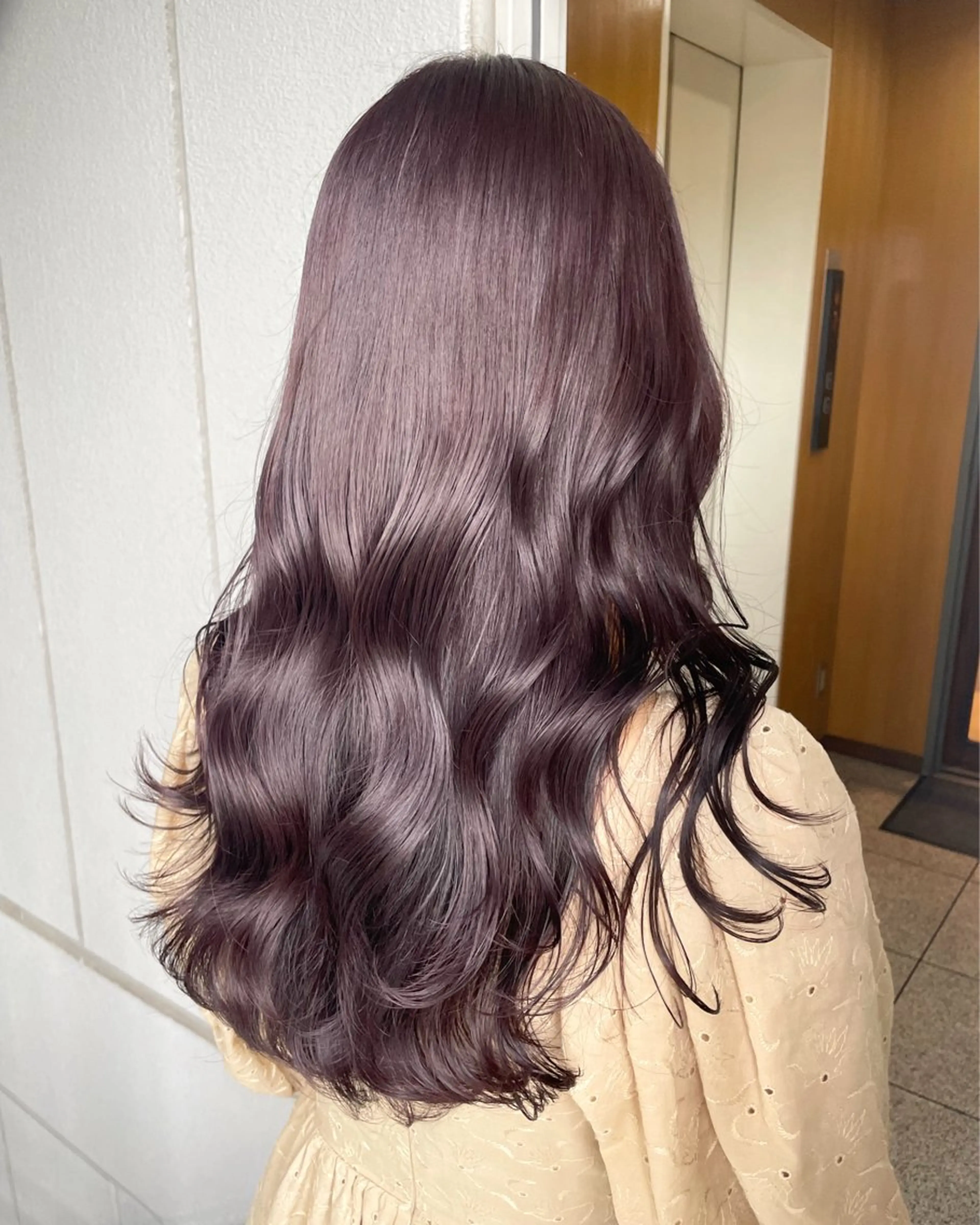 ロング カラー カット ヘアカラー トリートメント 【arc】Ruri コテ巻き風パーマのヘアスタイル