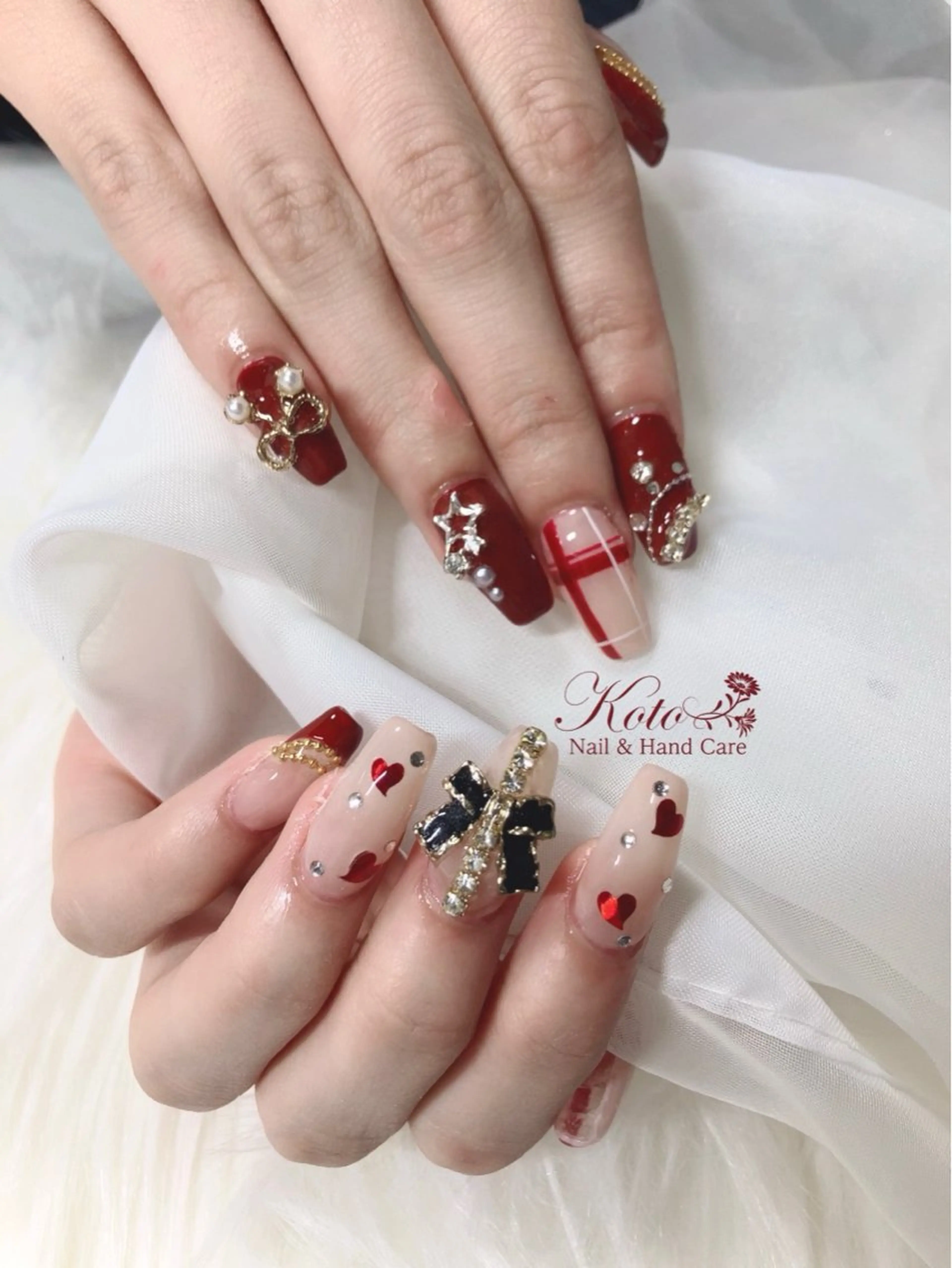 ネイル 長さ出し ジェルネイル 持ち込み ニュアンスネイル 赤色 ハンドネイル Nail Salon KOTOのネイルデザイン