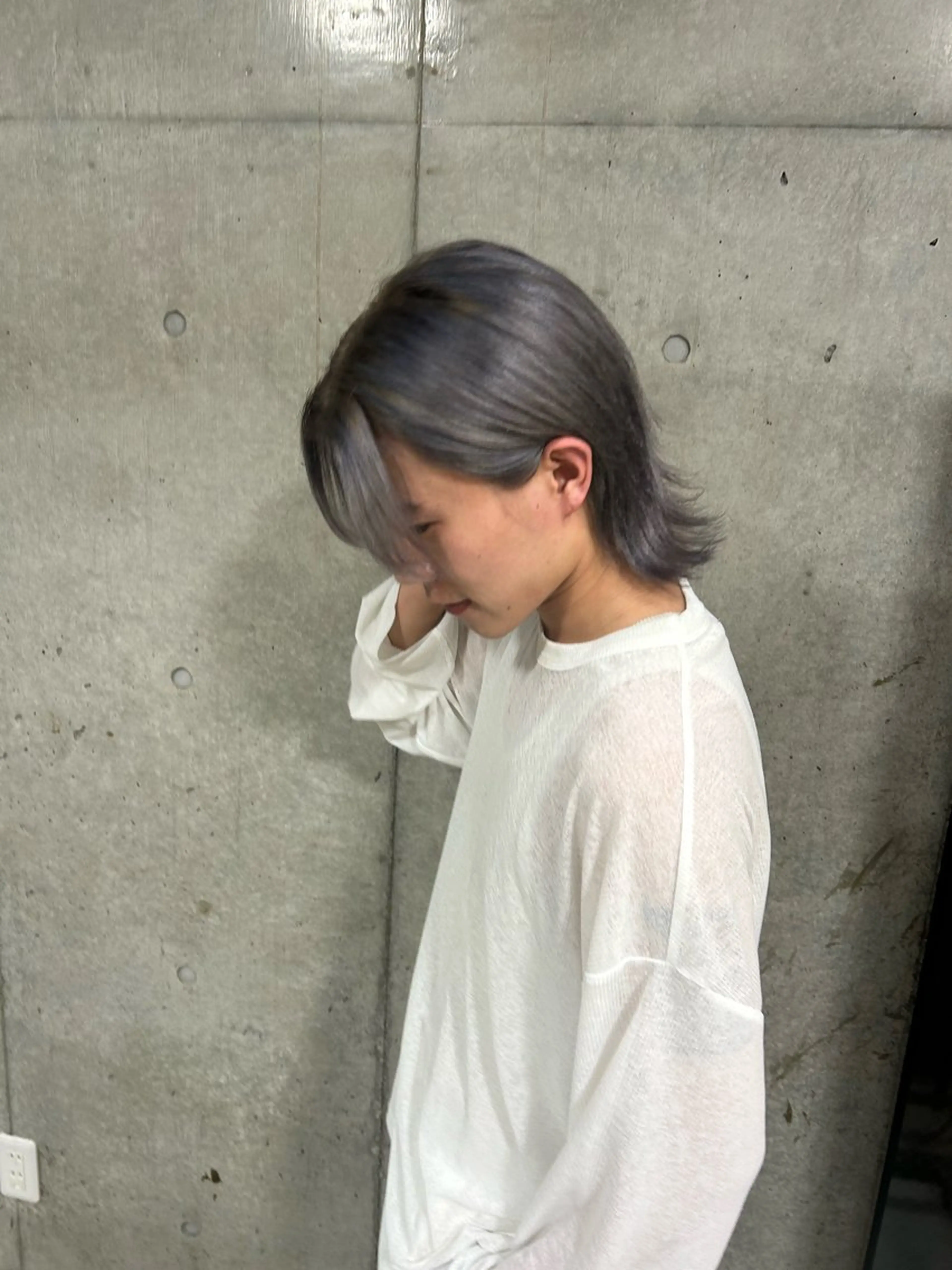 カラー メンズ ブロンド ラベンダーカラー シルバー ホワイトブロンド pu-ro表参道所属・京谷 宥のヘアスタイル