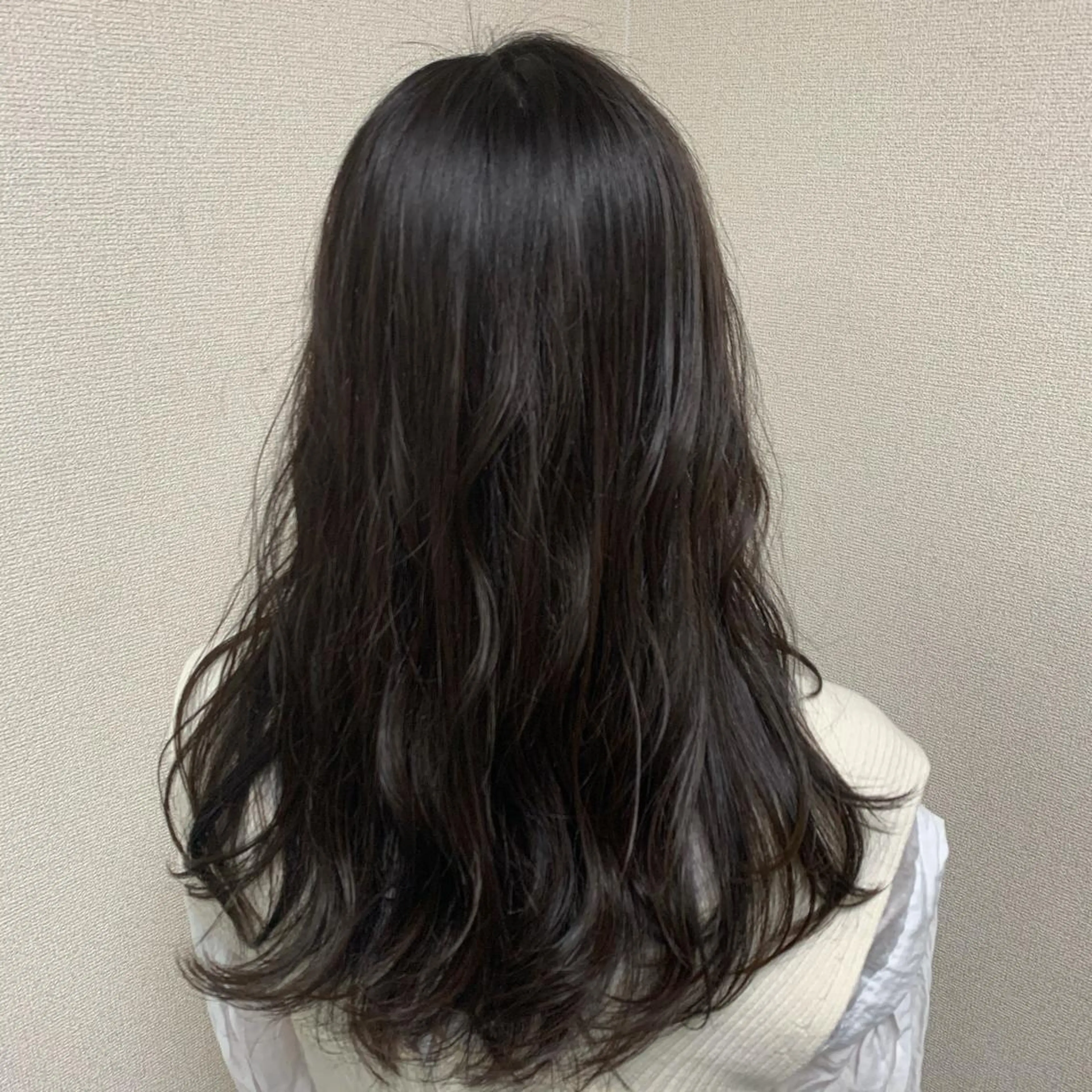 セミロング Factory5【ファクトリーファイブ】所属・髪質改善お任せ ください♪ひとみのヘアスタイル