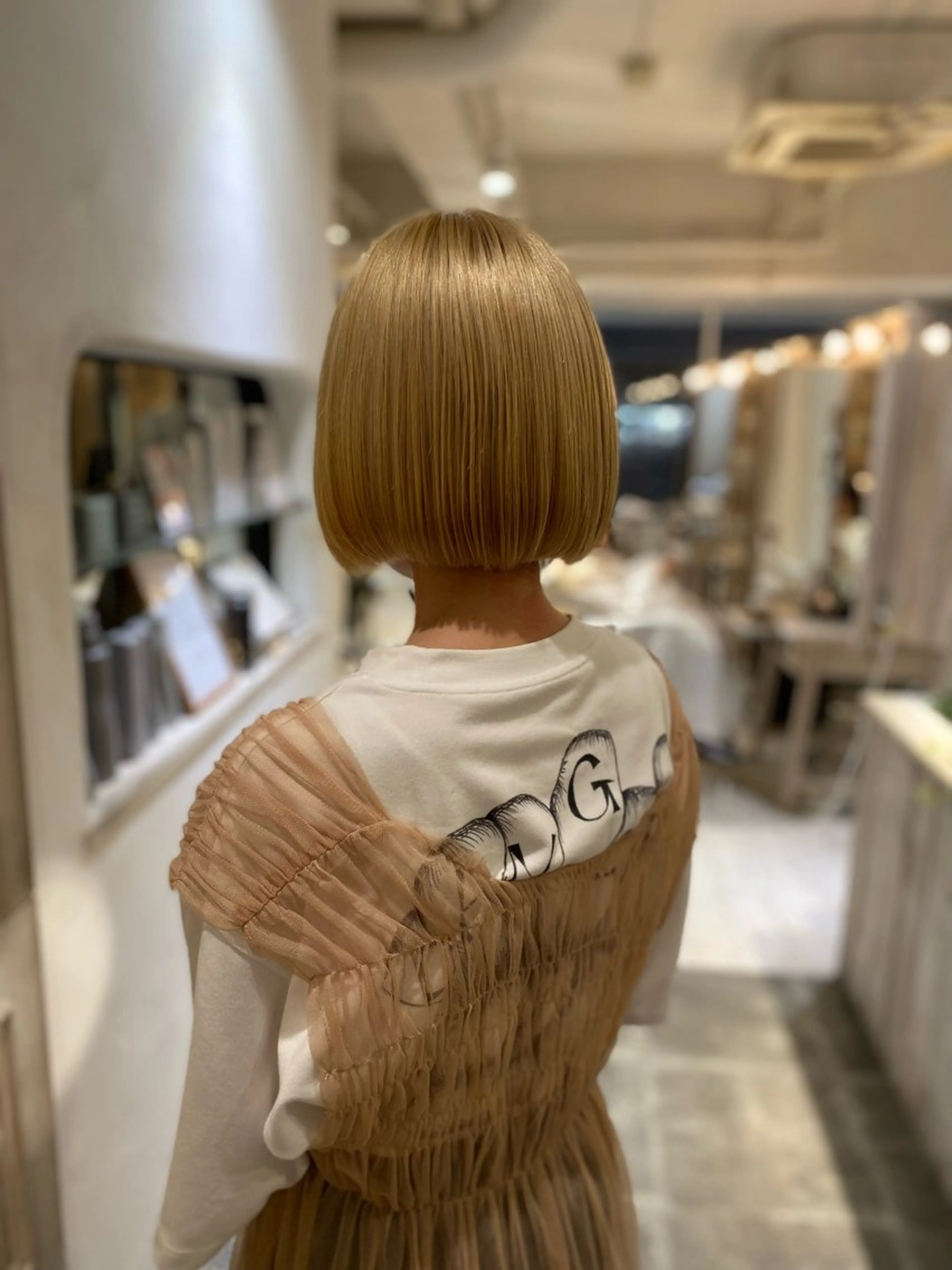 ショート 韓国風／ハイトーン 砂原洋介のヘアスタイル