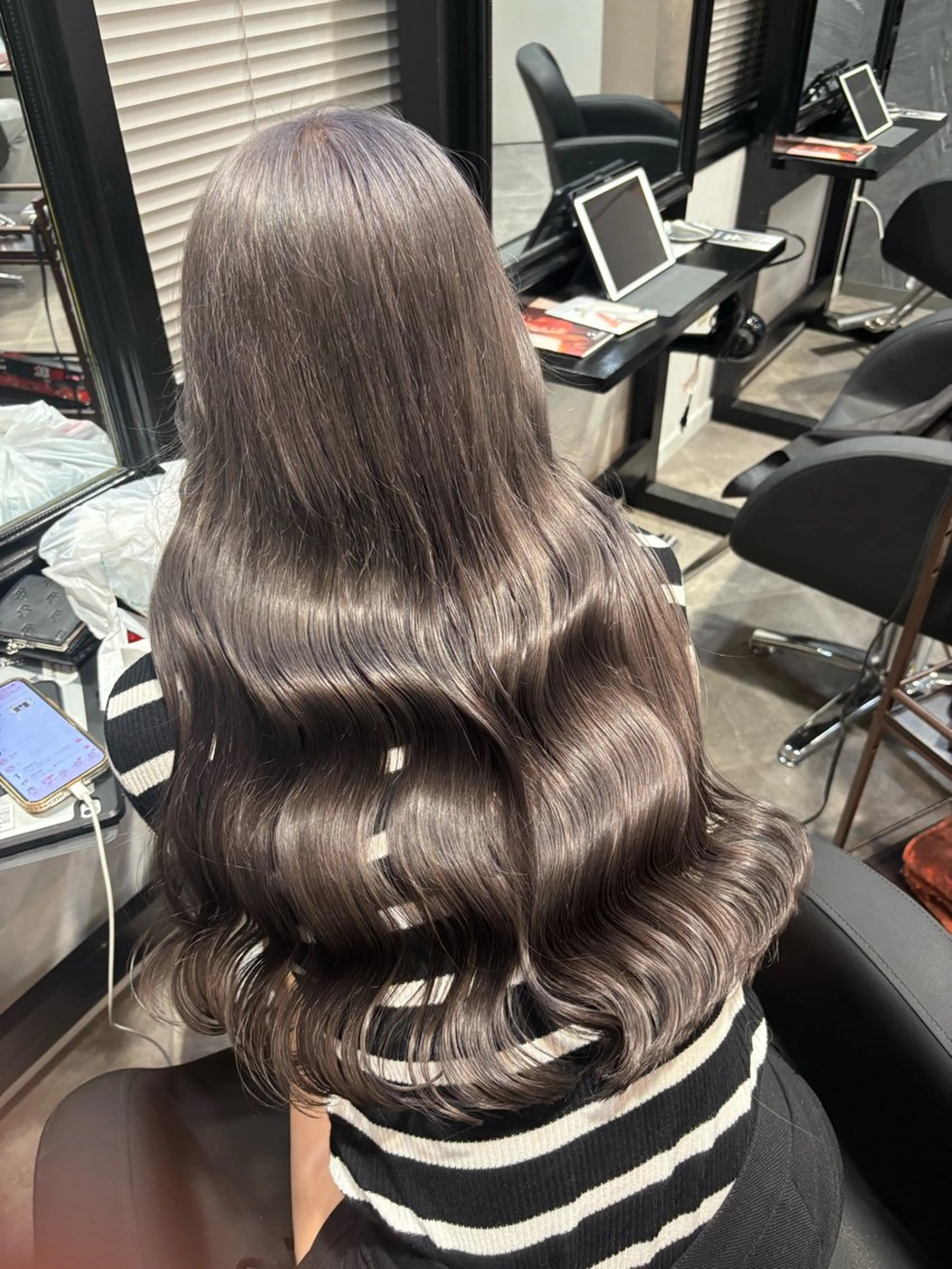 ロング ヘアカラー cope'u FARBE所属・issei 梅田ハイトーン⭐️のヘアスタイル