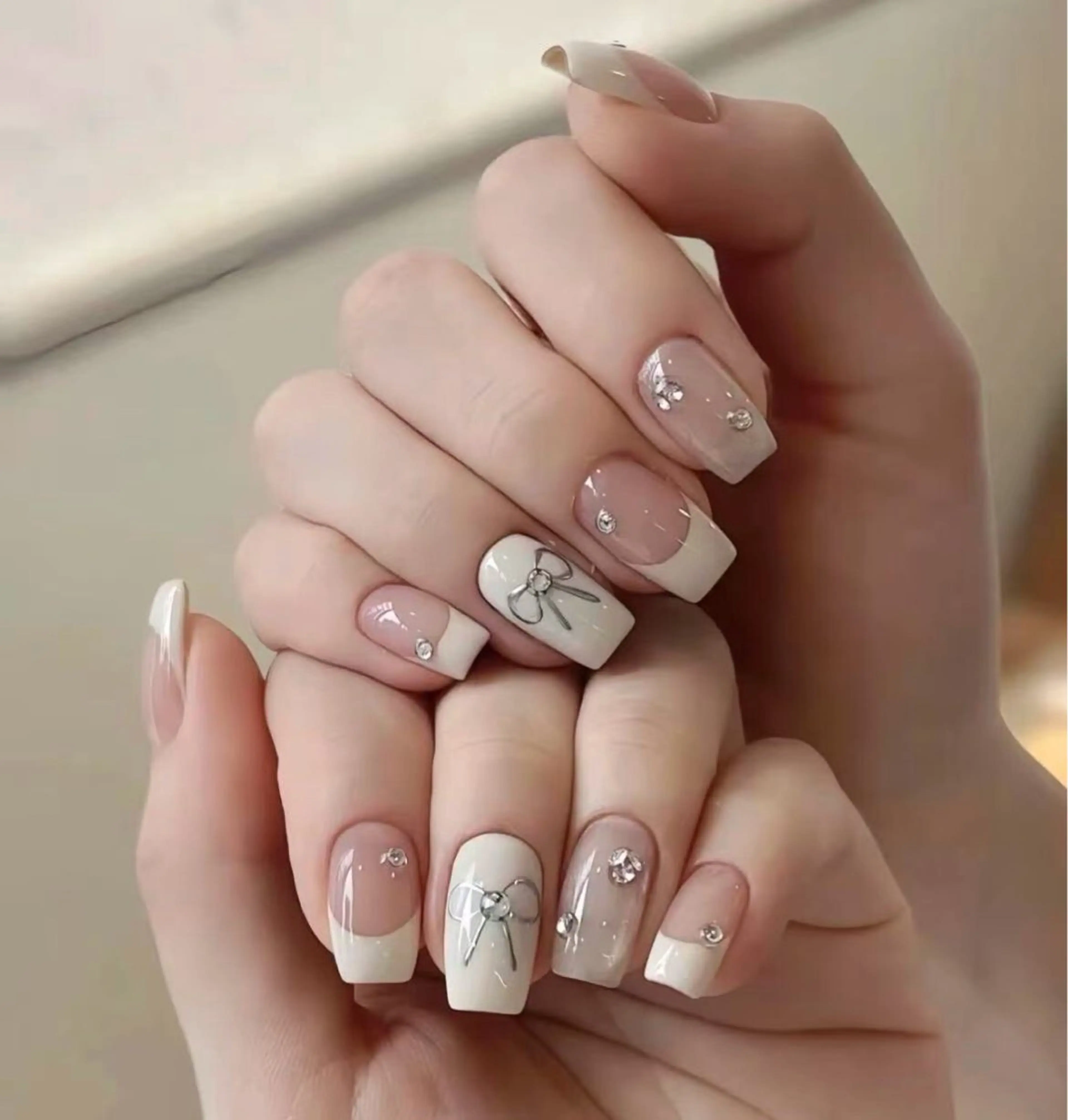 ネイル ハンドネイル 小 雨のネイルデザイン