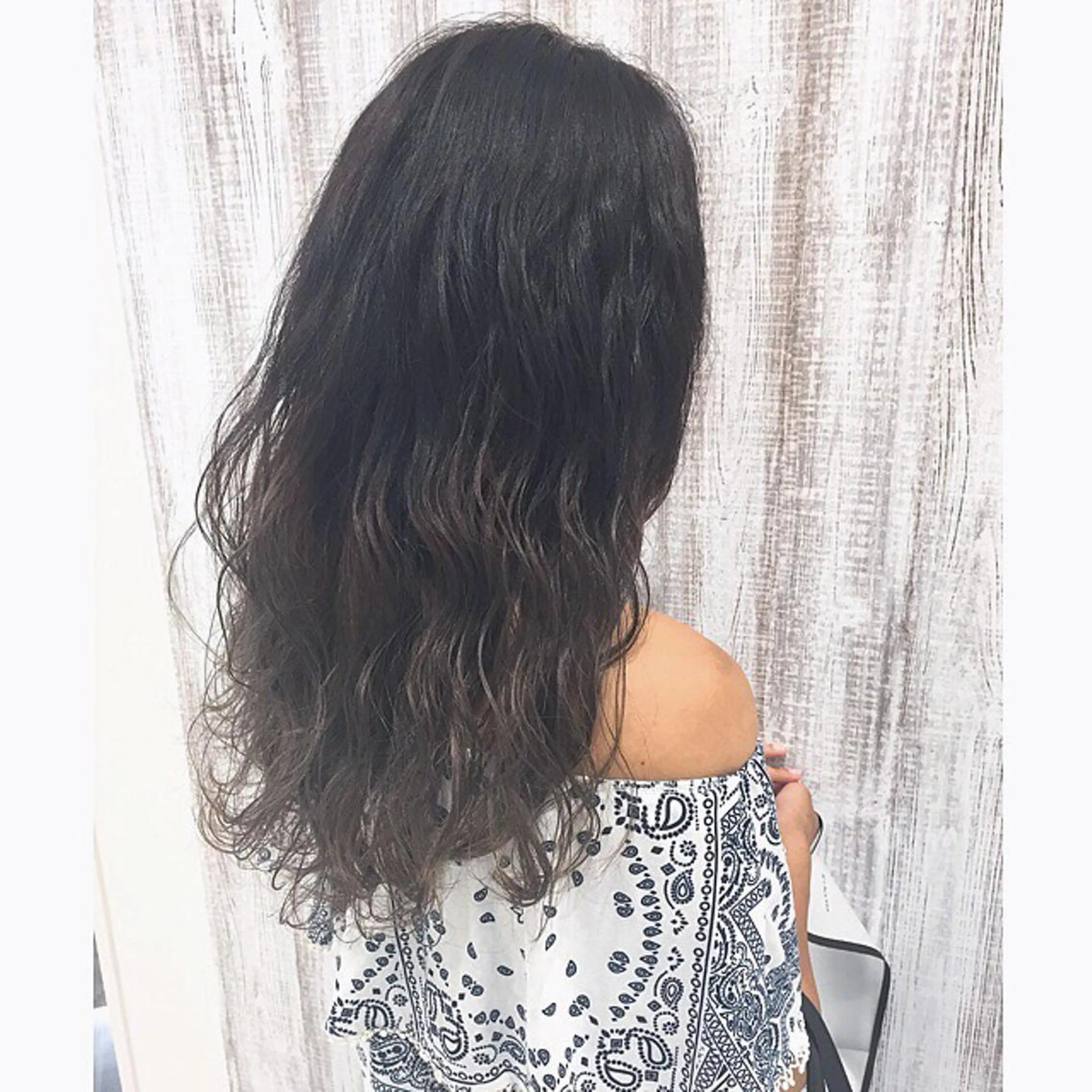 ロング カラー パーマ ヘアアレンジ グラデーションカラー グレージュ カット 縮毛矯正 トリートメント 透明感♡︎♡︎ 佐々木早苗のヘアスタイル