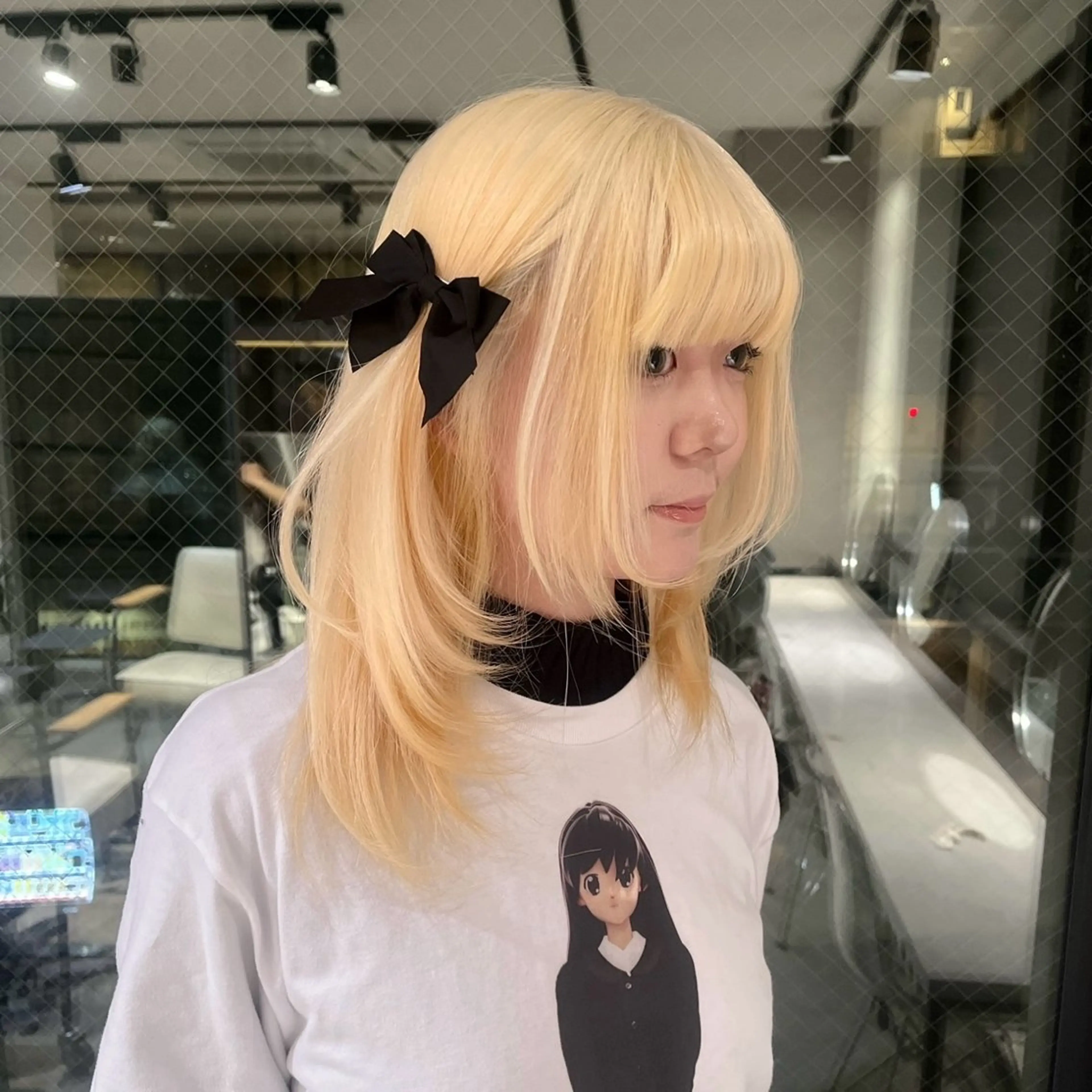 セミロング カラー ブリーチ ブロンド ハイトーンカラー ヘアカラー ヒビキ/モテ×愛され /ブリーチ特化のヘアスタイル