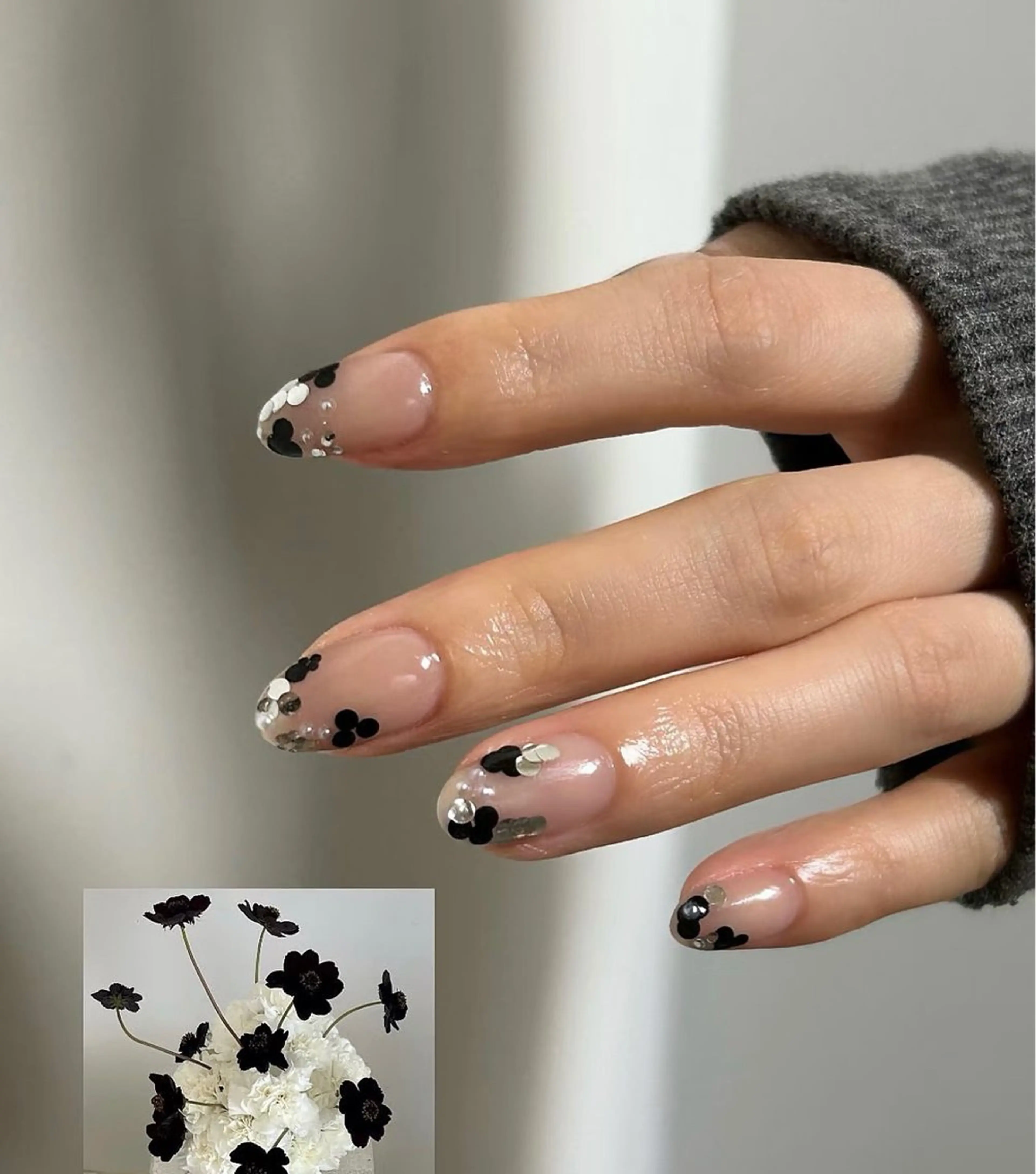 ネイル チークネイル フレンチネイル ジェルネイル ガーリー キラキラネイル ハンドネイル 高橋 雪のネイルデザイン