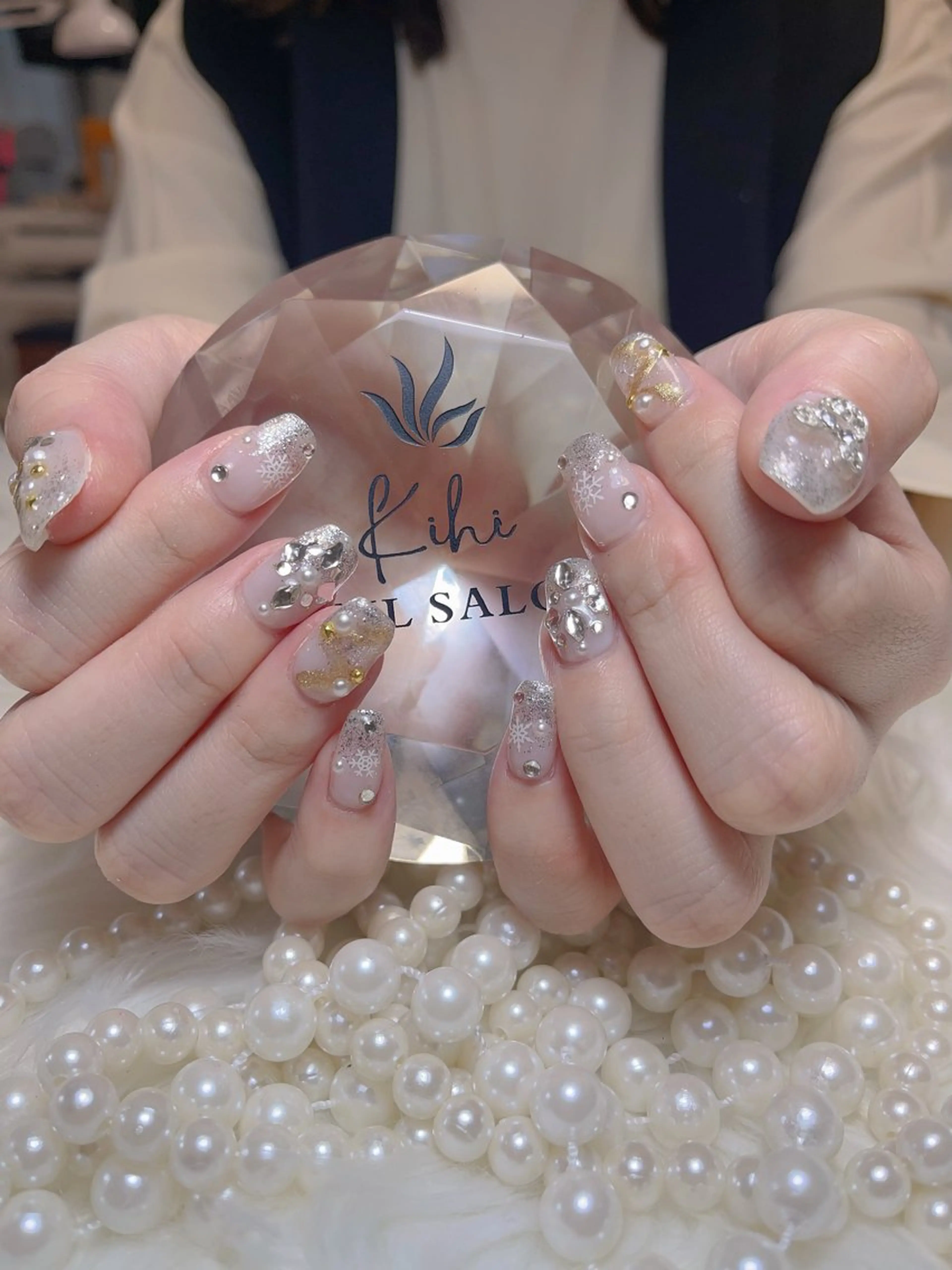 ネイル アートネイル フレンチネイル ジェルネイル グラデーション 韓国ネイル ハンドネイル 💕鈴木ユリ パラジェル/オフ無料のネイルデザイン