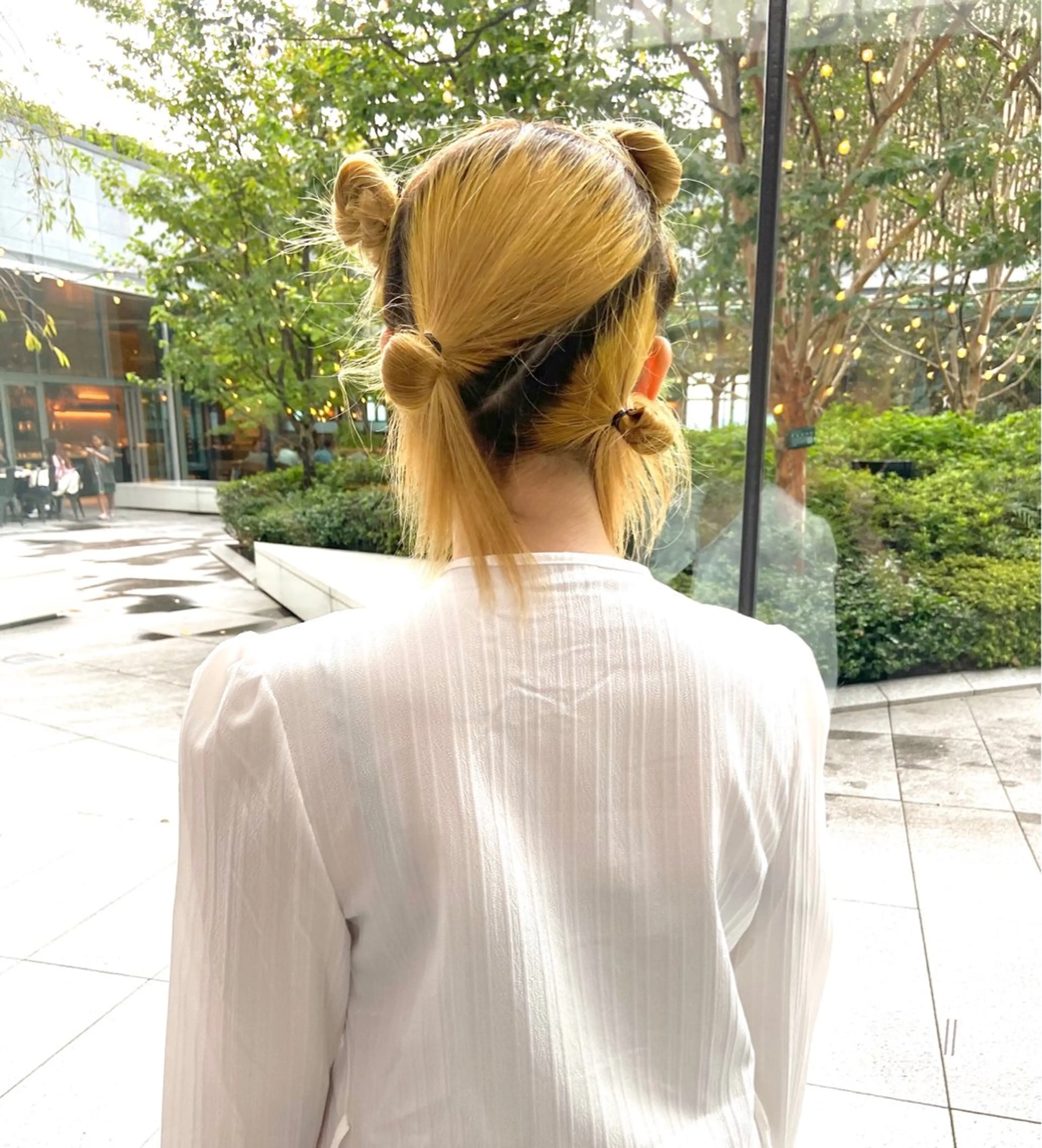 ミディアム カラー ヘアアレンジ ハイトーンカラー ヘアカラー デザインパーマ 藤田和樹のヘアスタイル