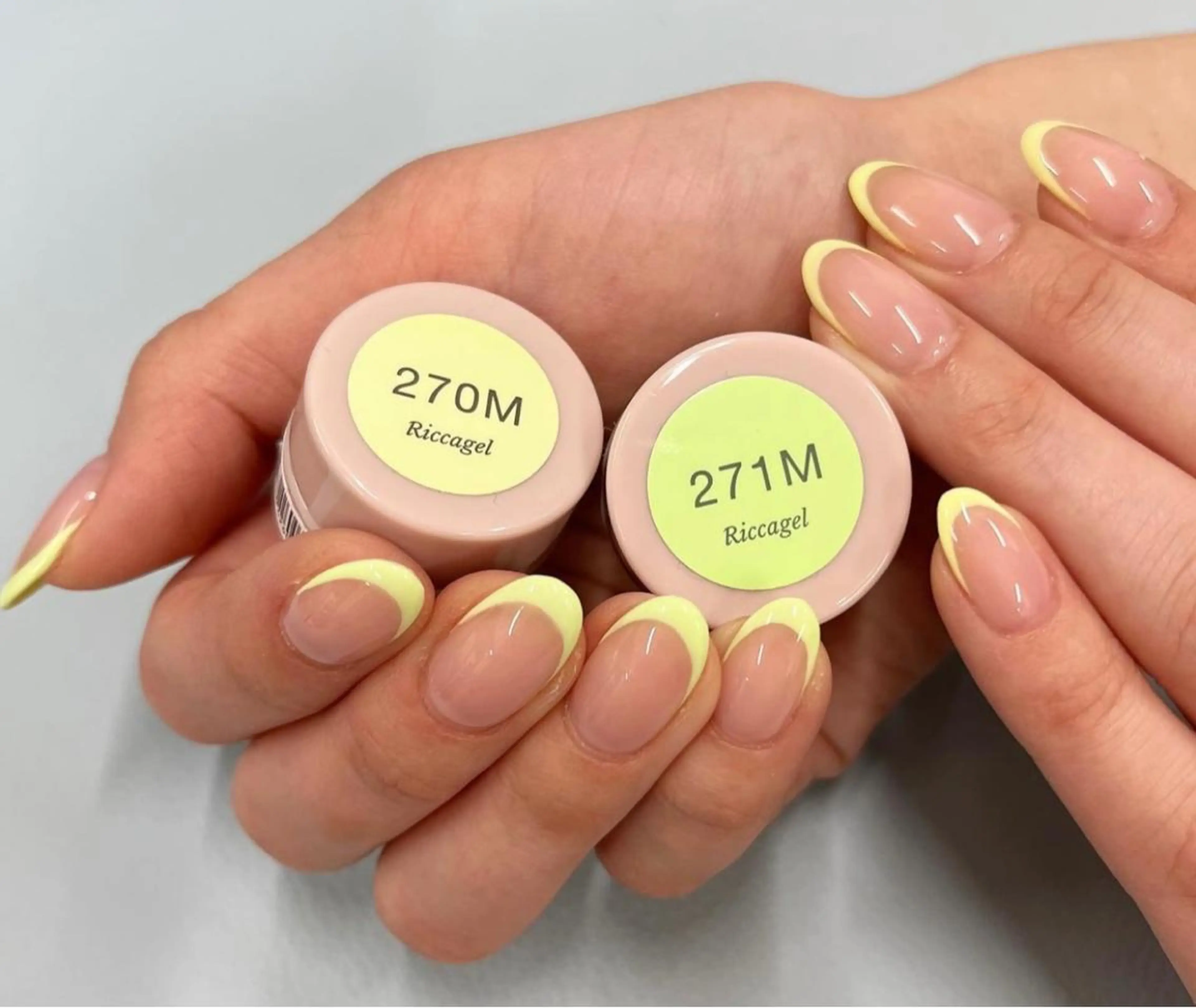 ネイル クリアネイル 長さ出し フレンチネイル 氷ネイル・うるうるネイル マグネットネイル 大塚眉毛|ハンドケア |肌管理の眉毛・アイブロウイメージ