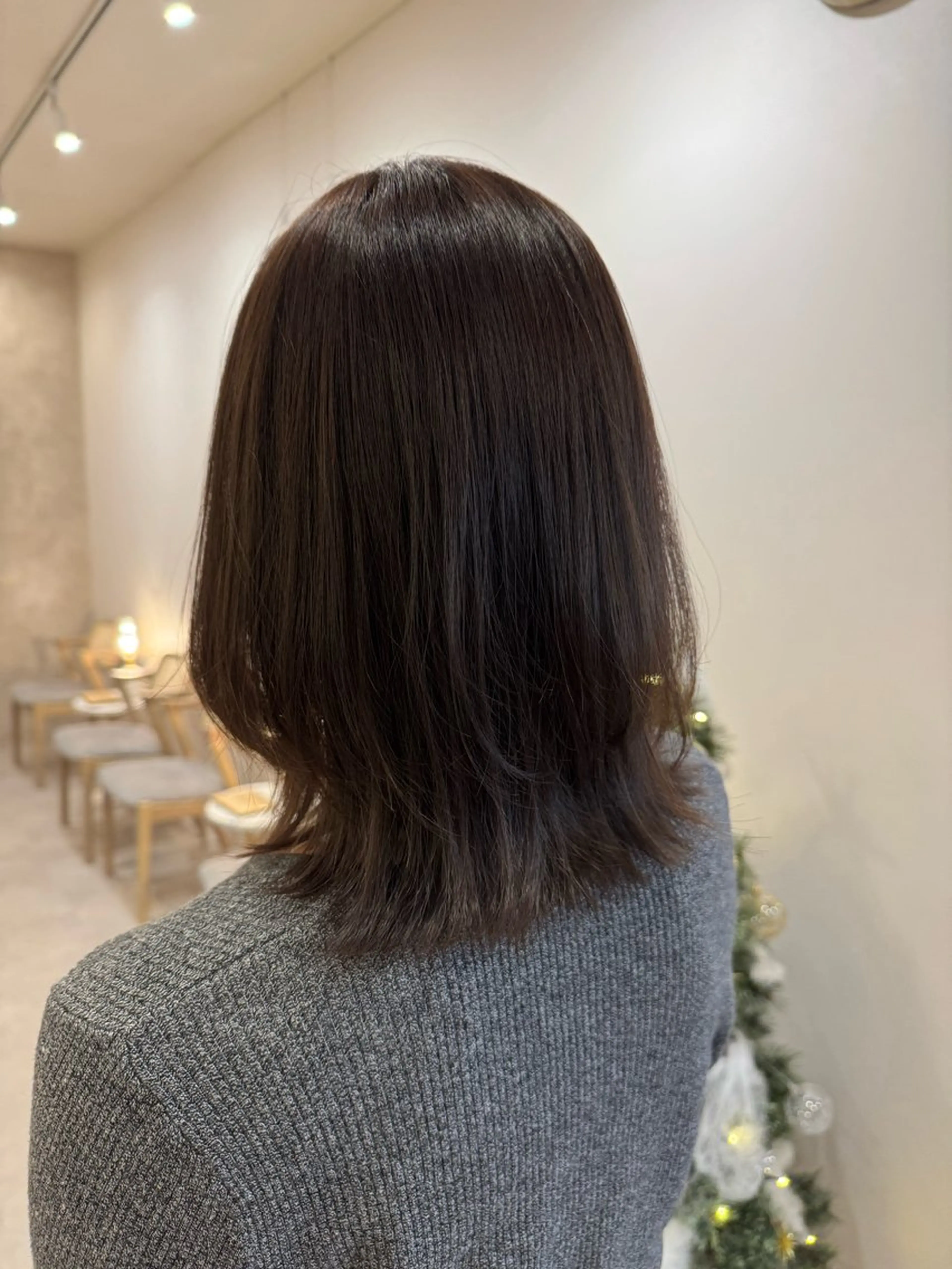 ミディアム カット ヘアカラー トリートメント ともか/美髪透明感 カラー/顔周りカットのヘアスタイル