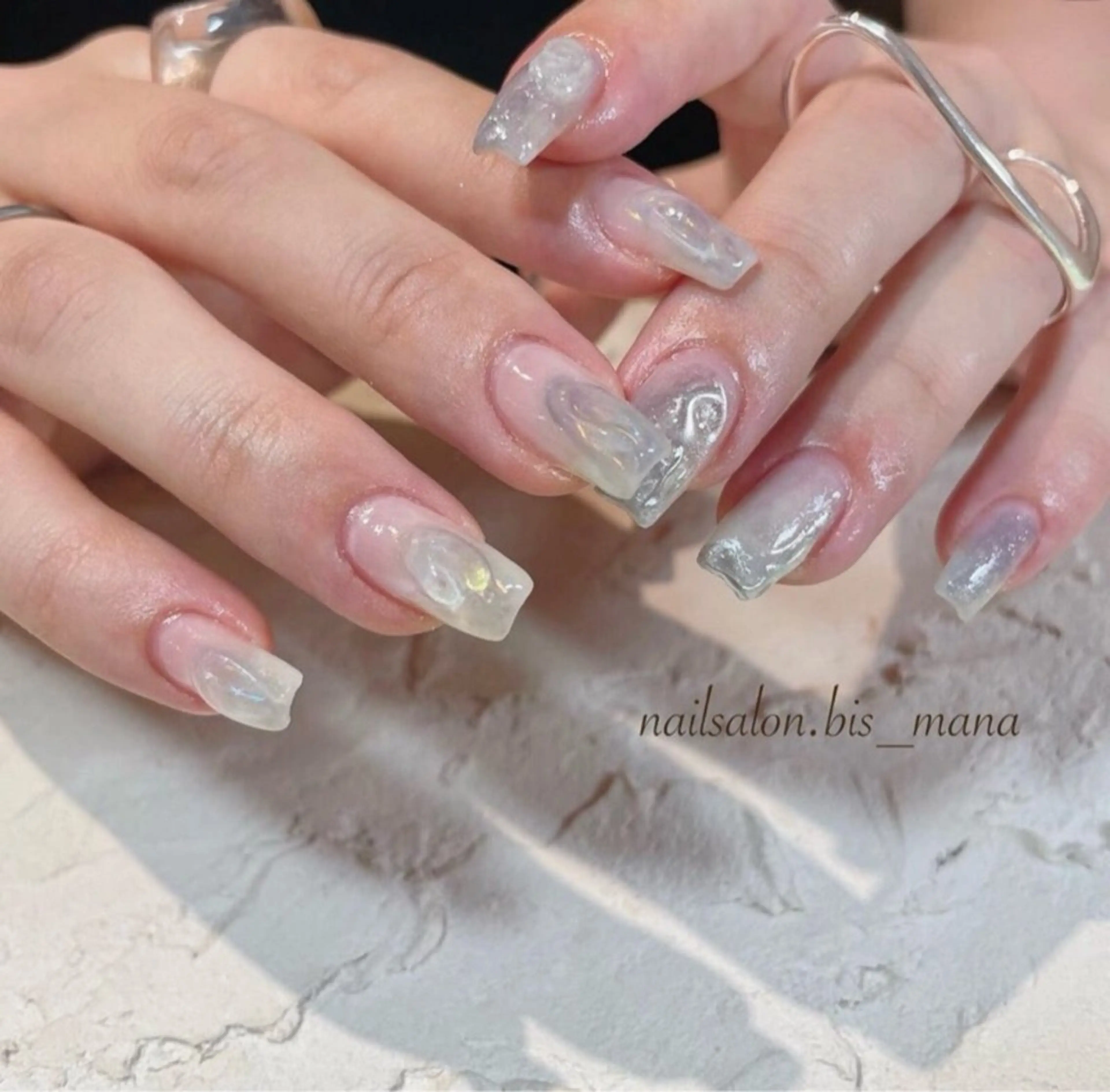 ネイル 長さ出し グラデーション キラキラネイル マグネットネイル ニュアンスネイル ハンドネイル Lee Ainのネイルデザイン