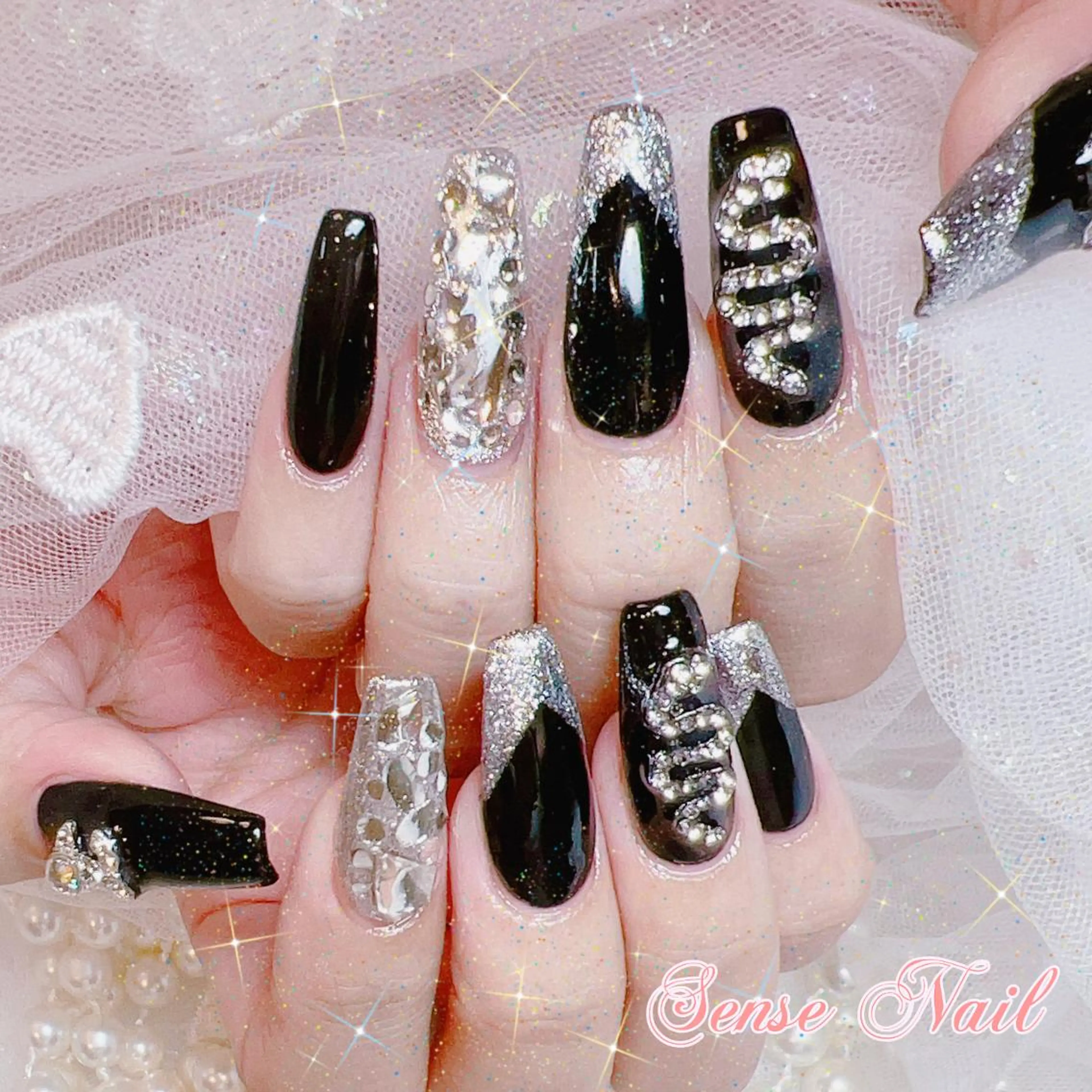 ネイル ハンドネイル ハンドケア Kurieitibu 🍬Byu~tīのネイルデザイン