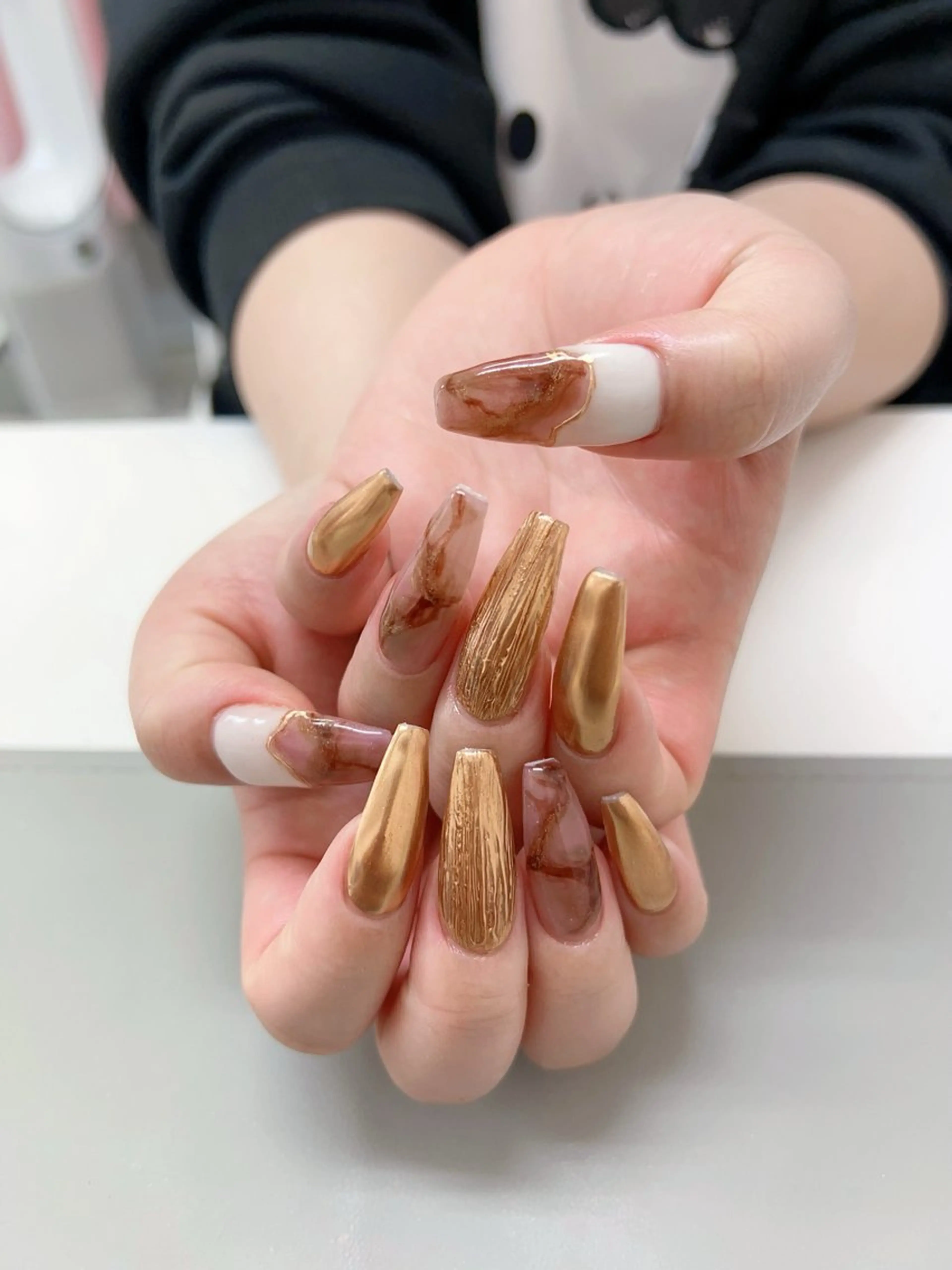 ネイル ニュアンスネイル ハンドネイル ハンドケア 💜MIYA nail川崎店のネイルデザイン