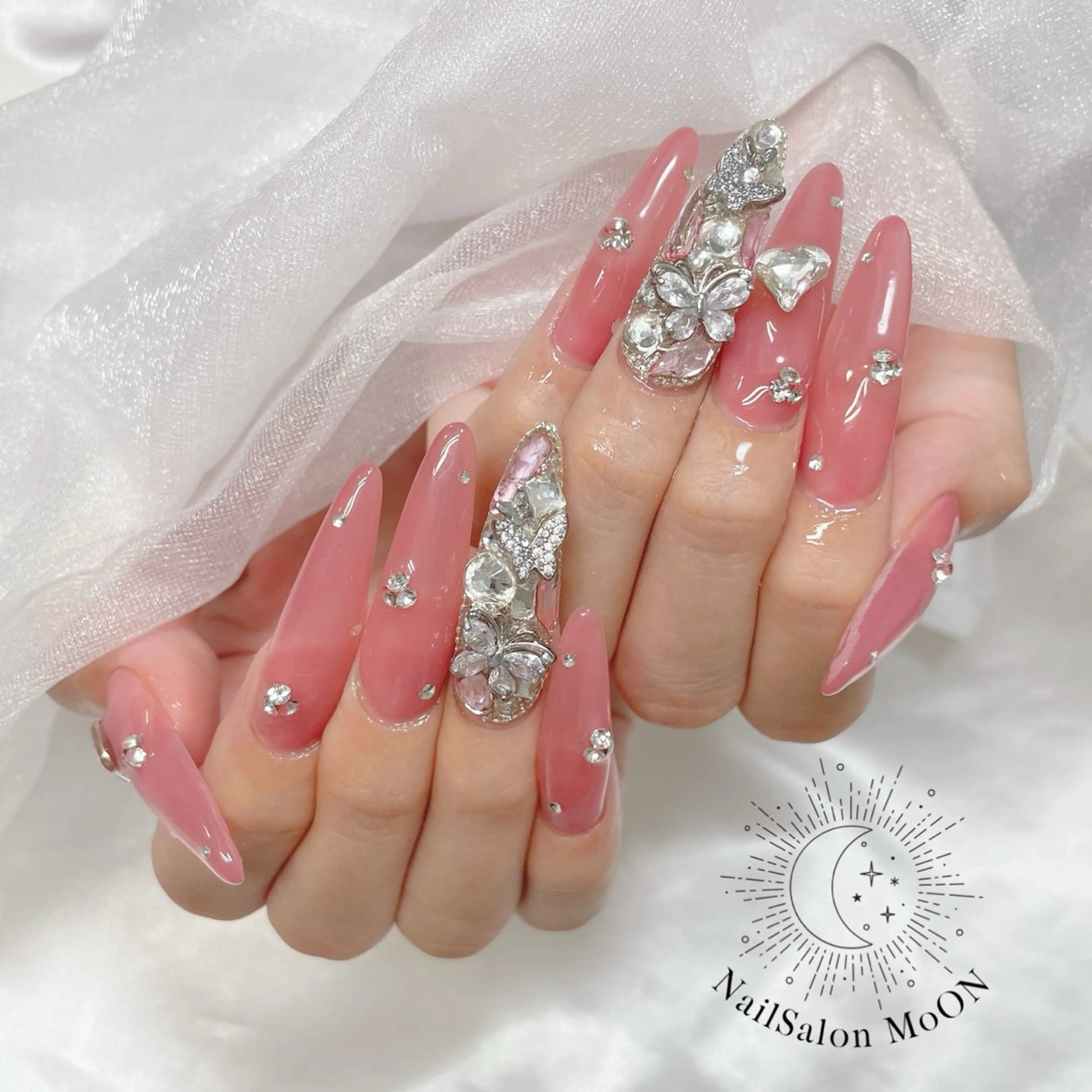 ネイル スカルプネイル MoON...❤︎ MeGuのネイルデザイン