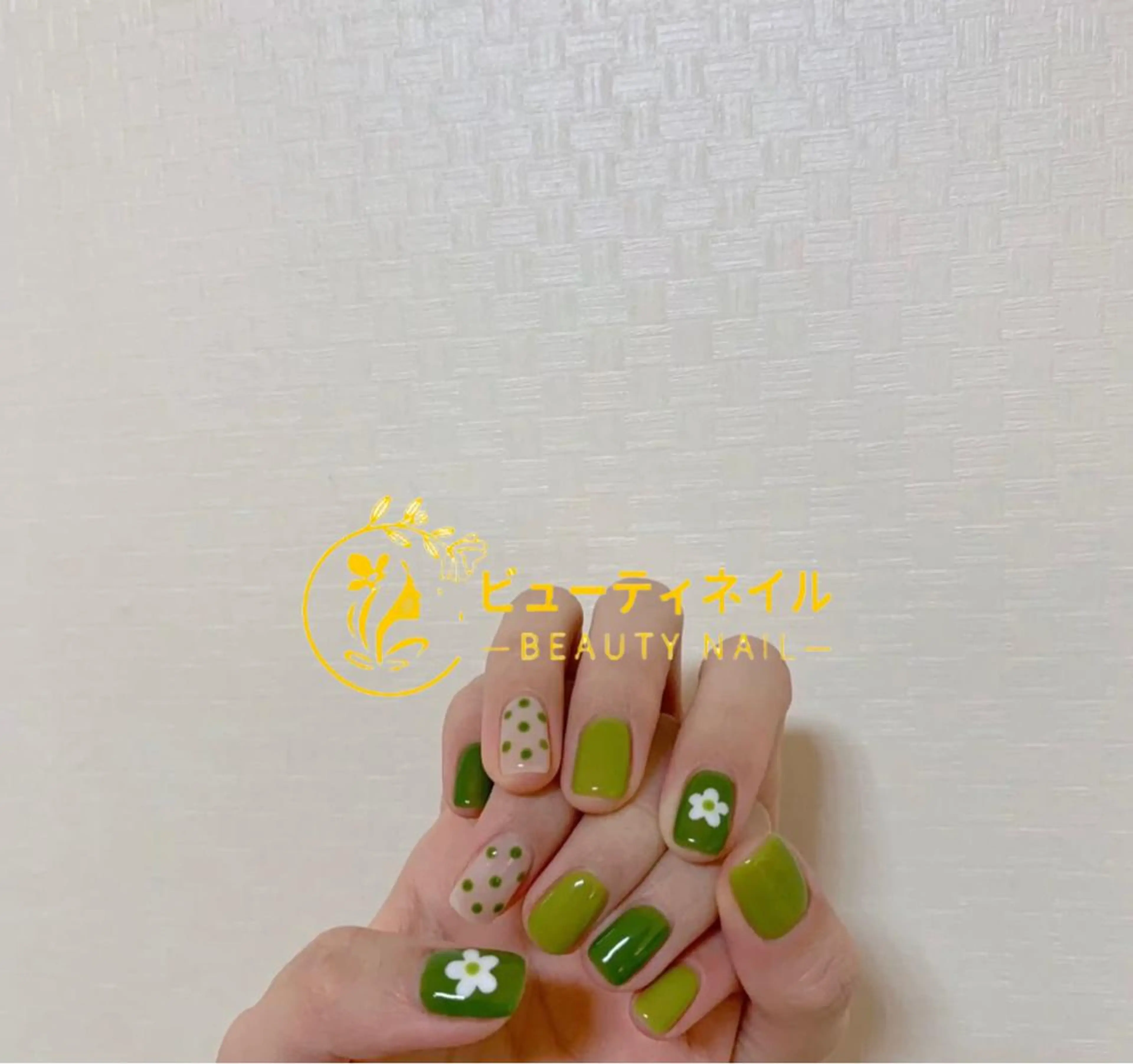 ネイル 長さ出し ジェルネイル Moonstone Salon所属・Moonstone Salonのネイルデザイン