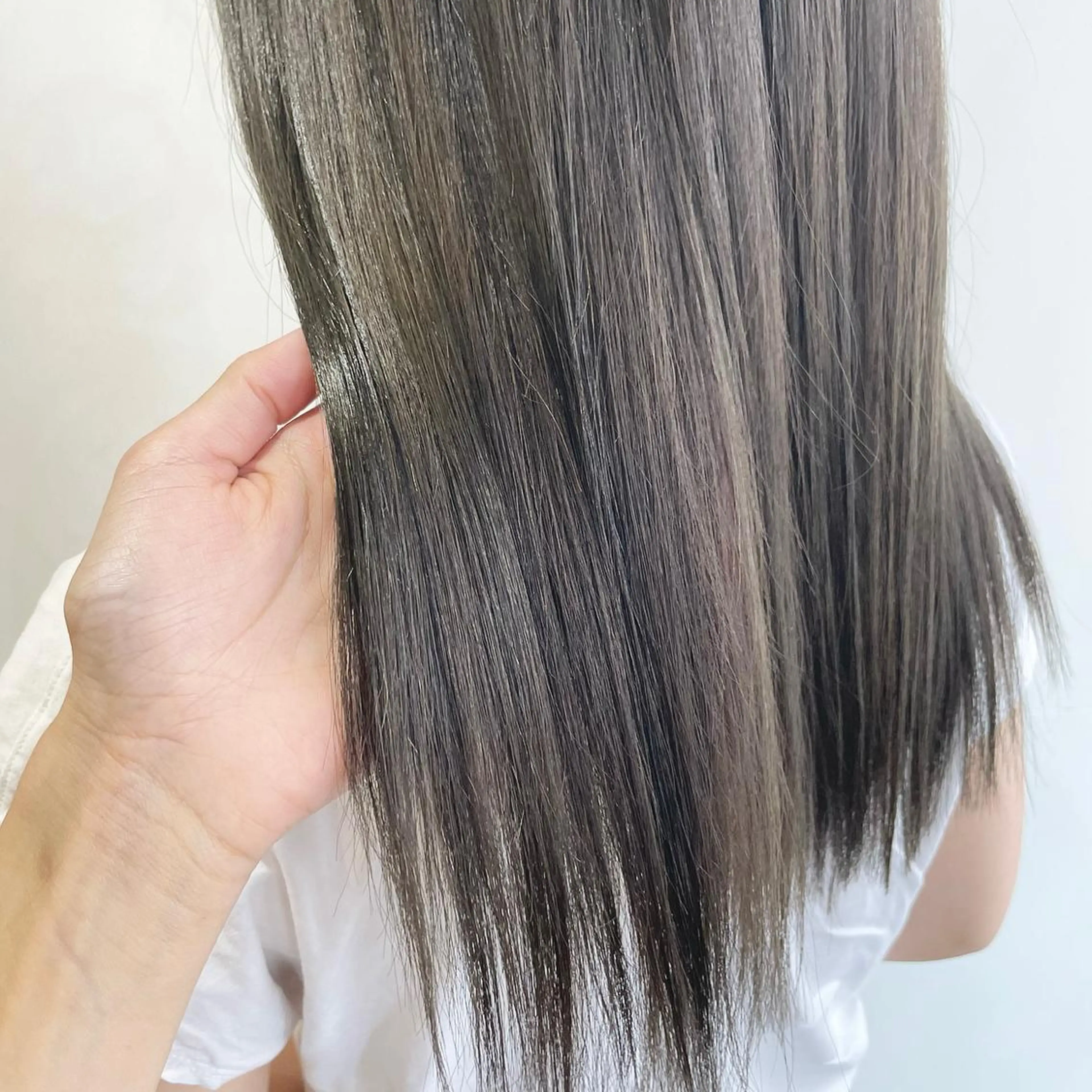 セミロング トリートメント ROMEO京橋 MINAMIのヘアスタイル