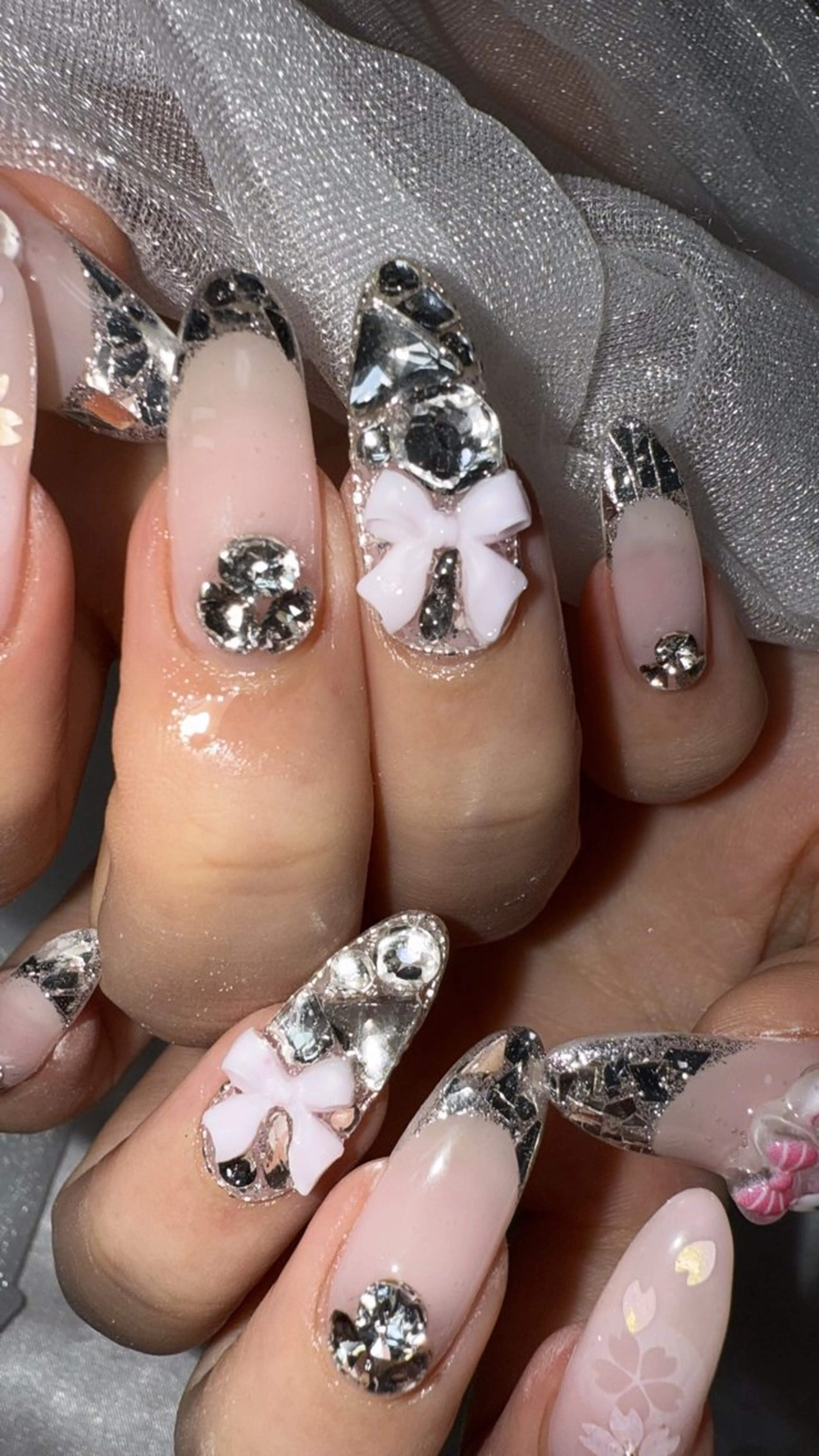 ネイル ハンドネイル ハンドケア MoON...❤︎ MeGuのネイルデザイン