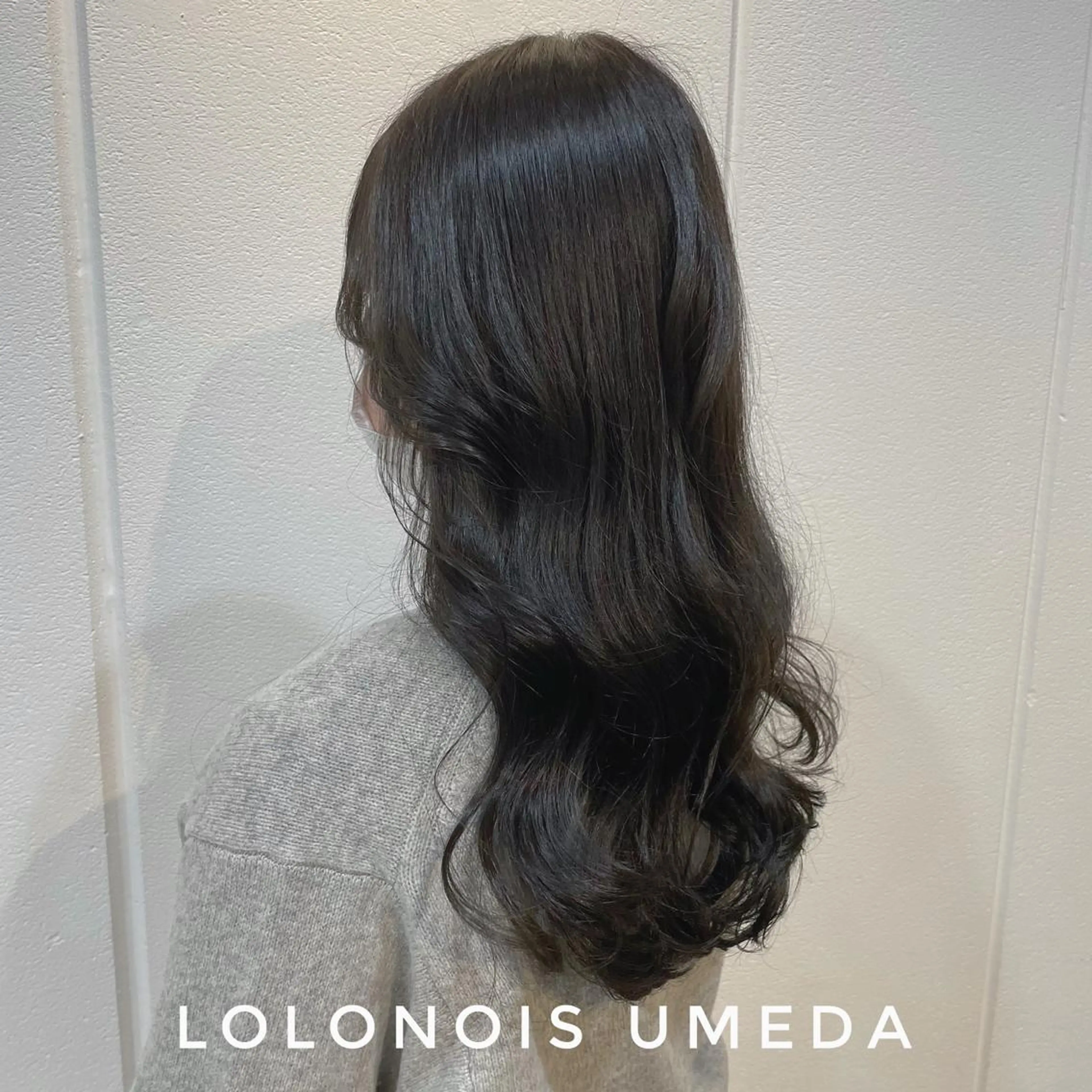 ロング カラー ダークグレー ダークグレージュ グレージュ Lolonois梅田 /Okazaki:)のヘアスタイル