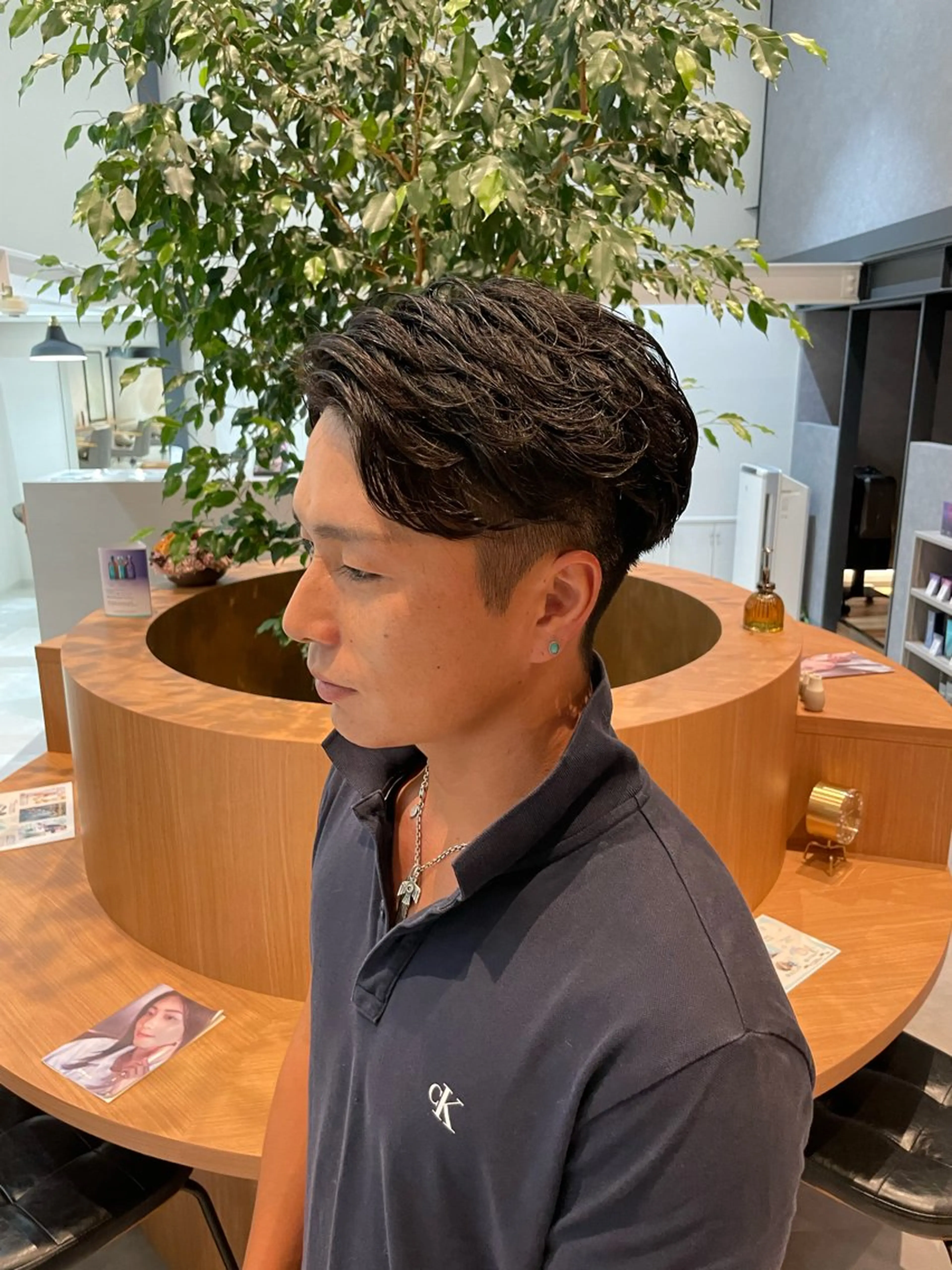 ショート パーマ メンズ メンズパーマ 伸ばしかけ ニュアンスパーマ カット ayaka |トレンドヘアのヘアスタイル