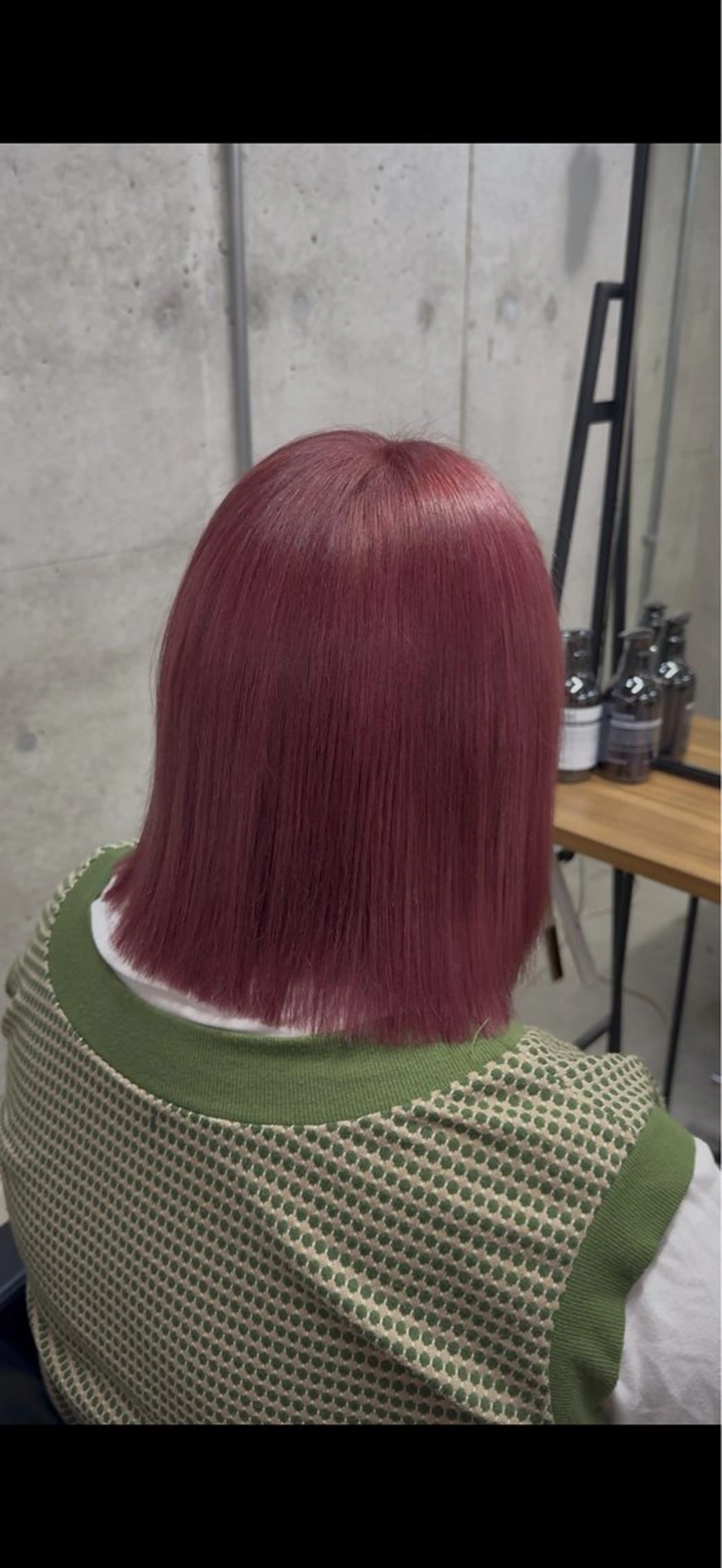 ミディアム ピンクブラウン ヘアカラー lafit 侑莉人のヘアスタイル