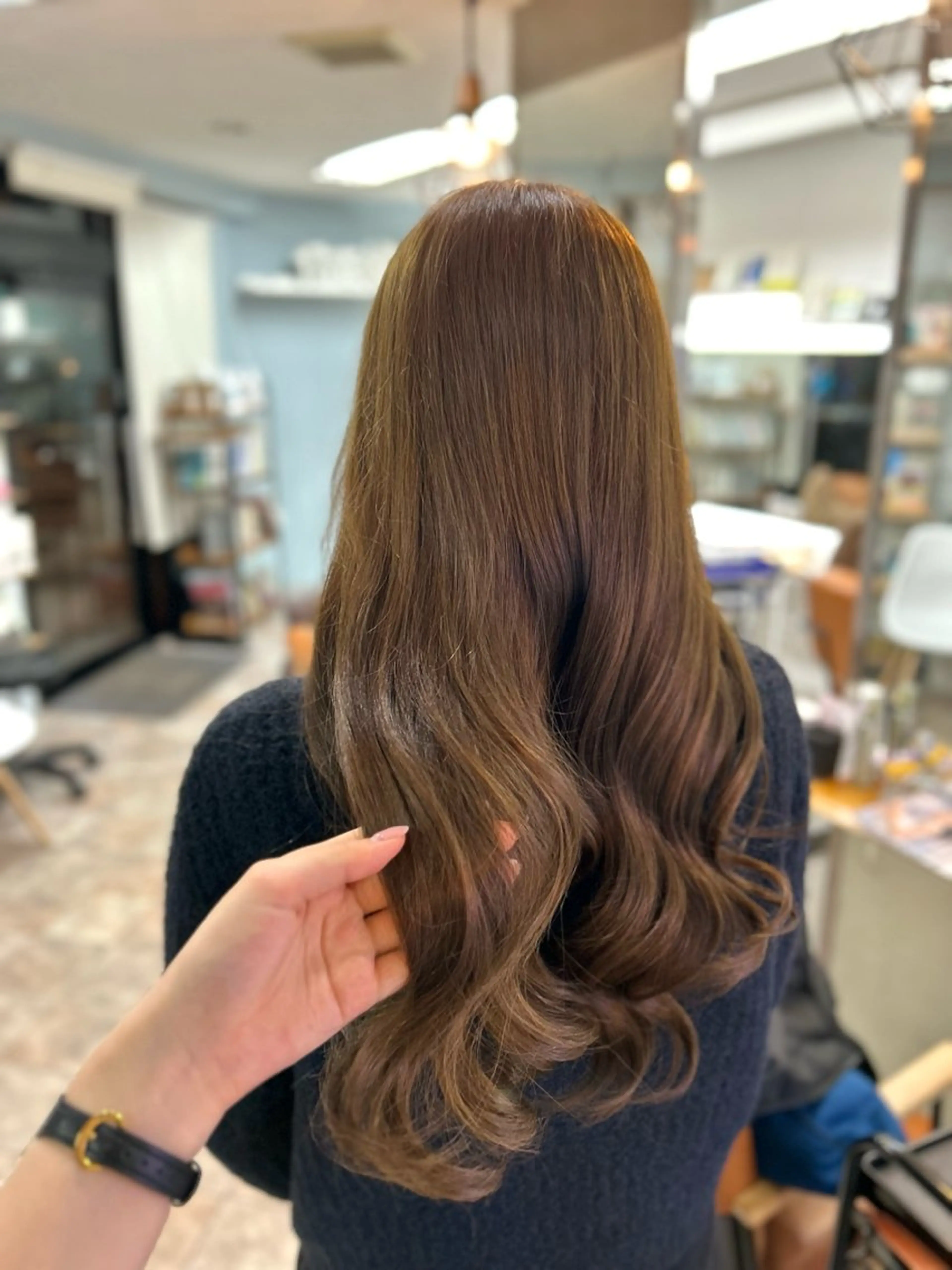 カラー ベージュカラー ヘーゼル 一條 乃亜のヘアスタイル