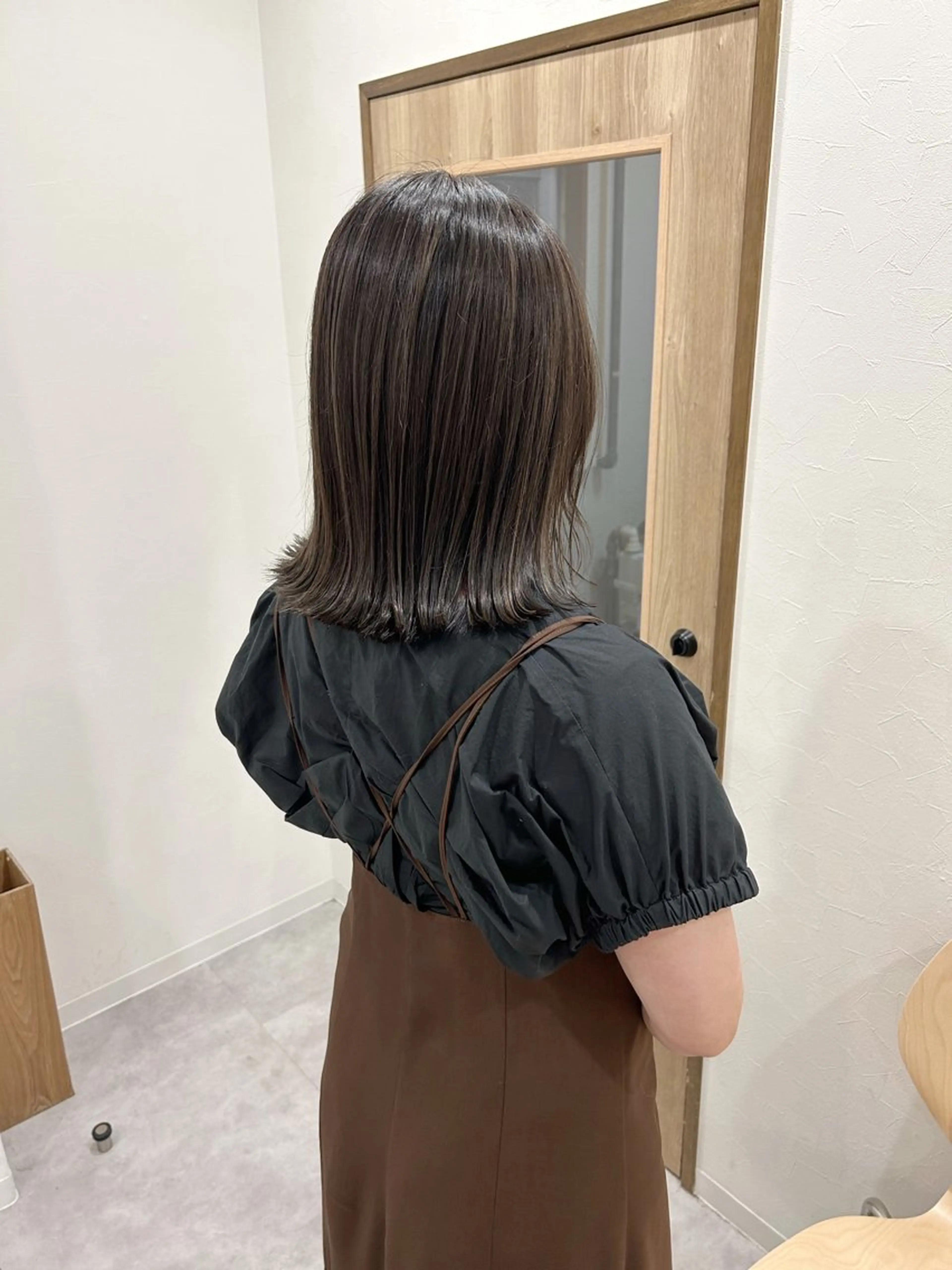 ミディアム ボブ ハイライト 外ハネヘア ヘアカラー ボブ/ハイトーン 立川loose 下田のヘアスタイル