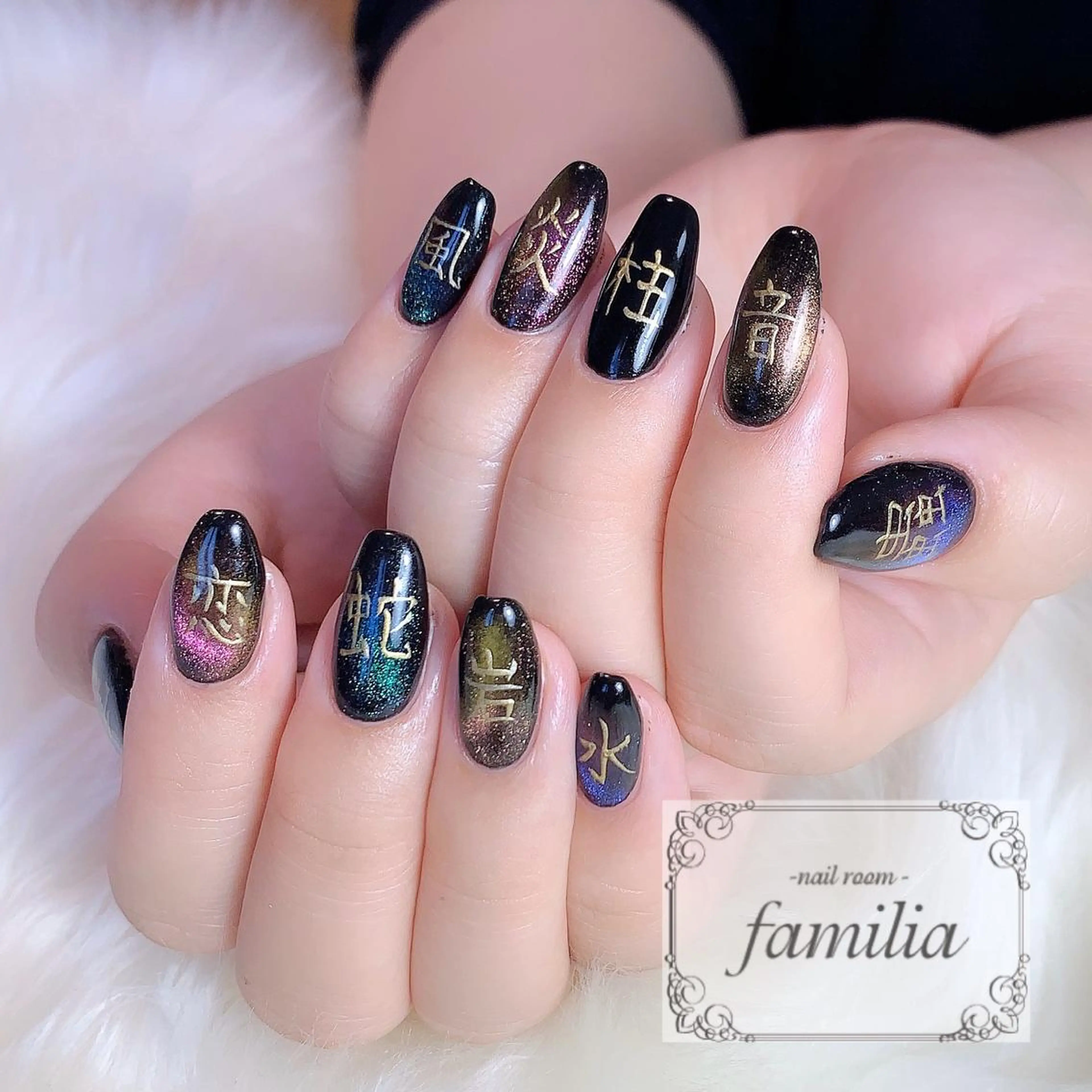 ネイル ハンドネイル -nailroom- familiaのネイルデザイン