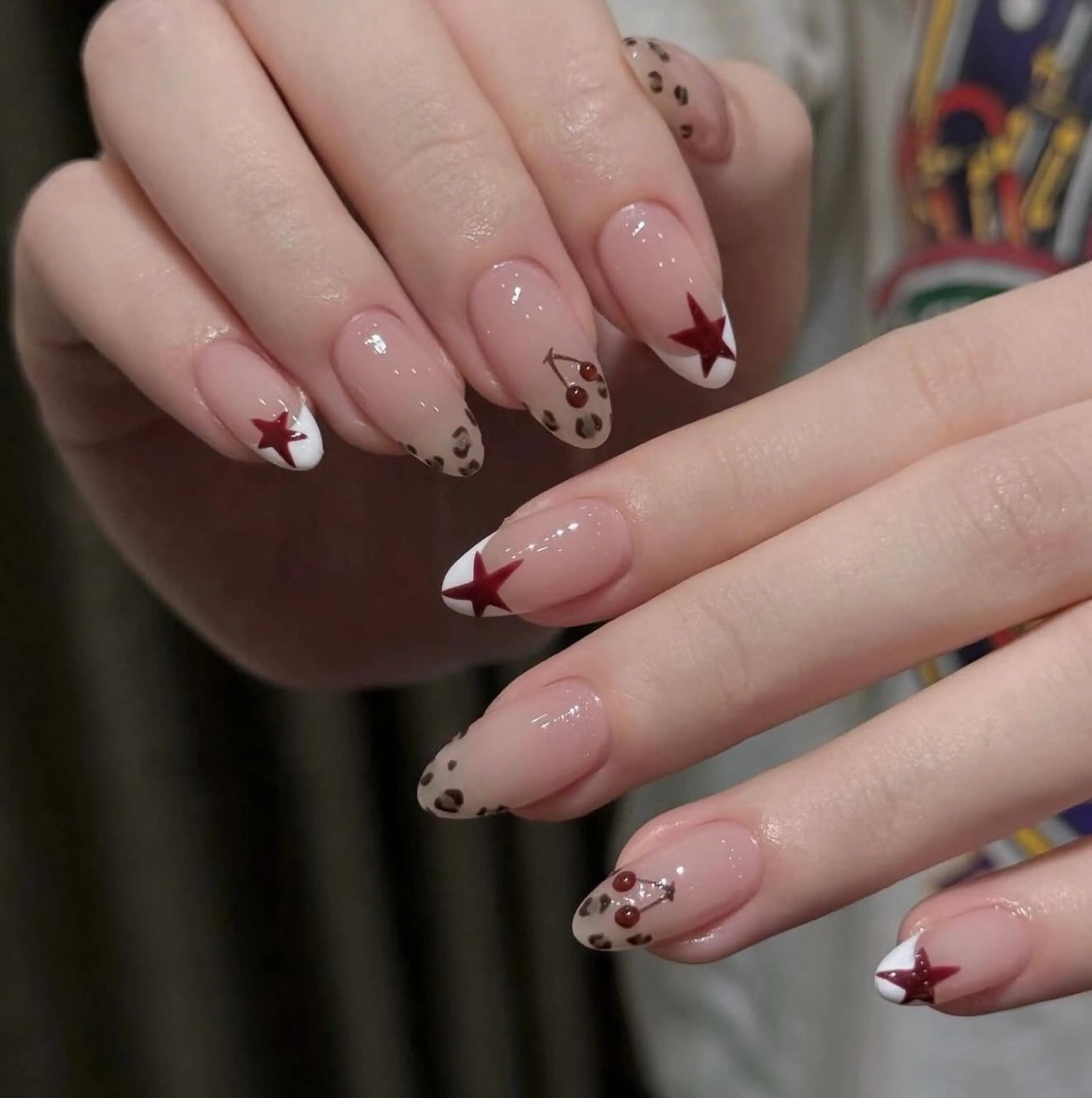 ネイル ハンドネイル 🎀PG🩵 ネイルサロンのネイルデザイン