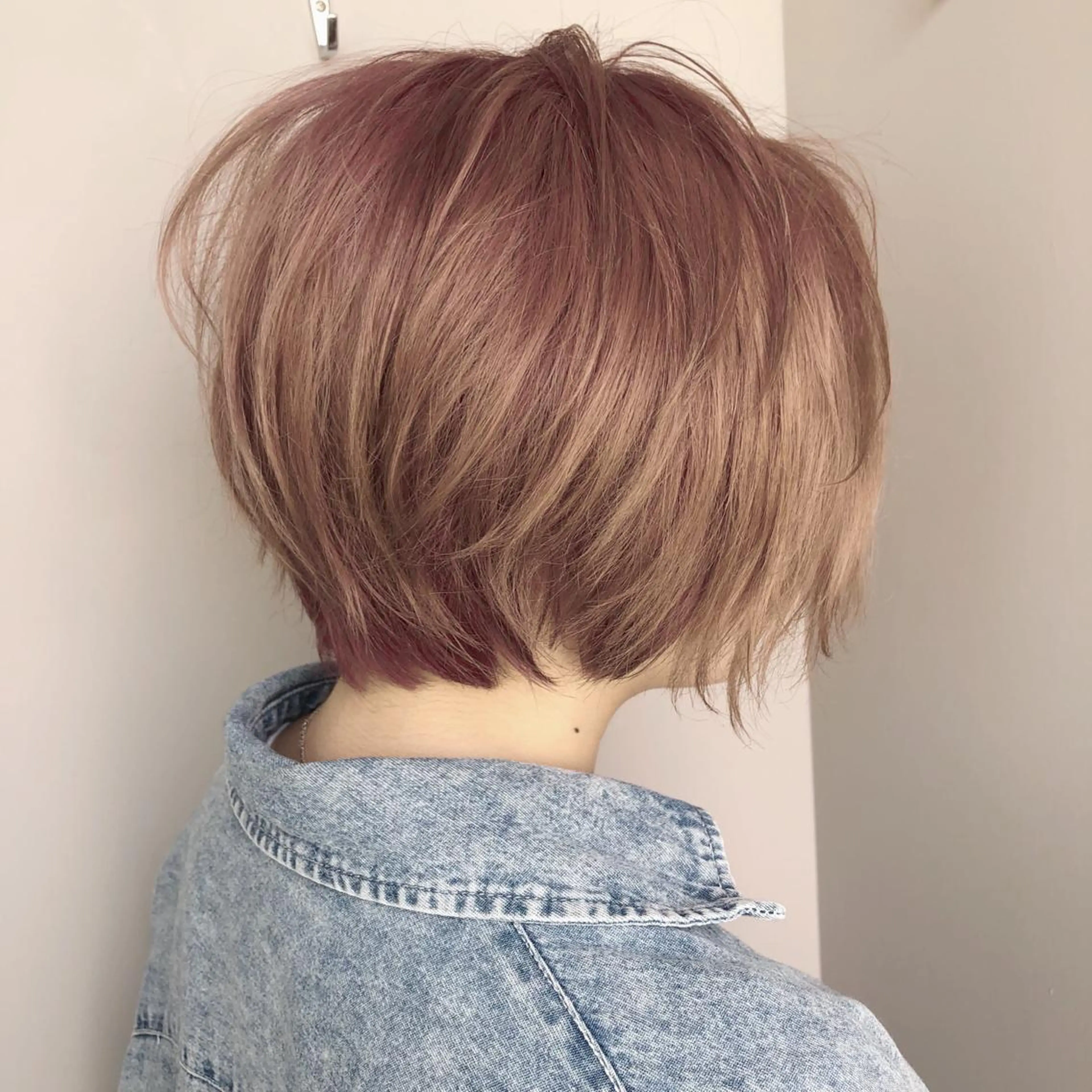 ショート ヘアカラー トリートメント 関 京磨のヘアスタイル